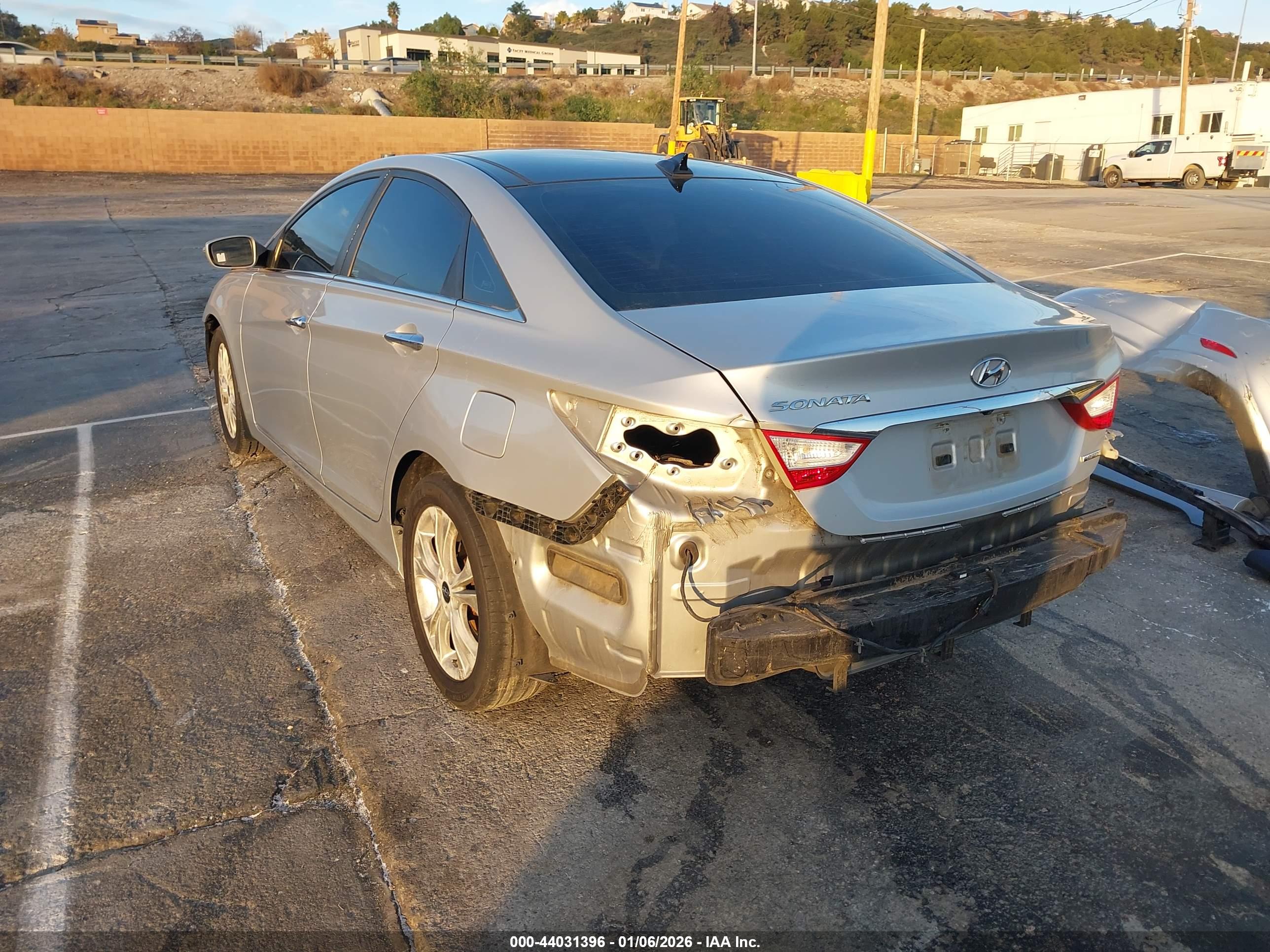 HYUNDAI SONATA image 3