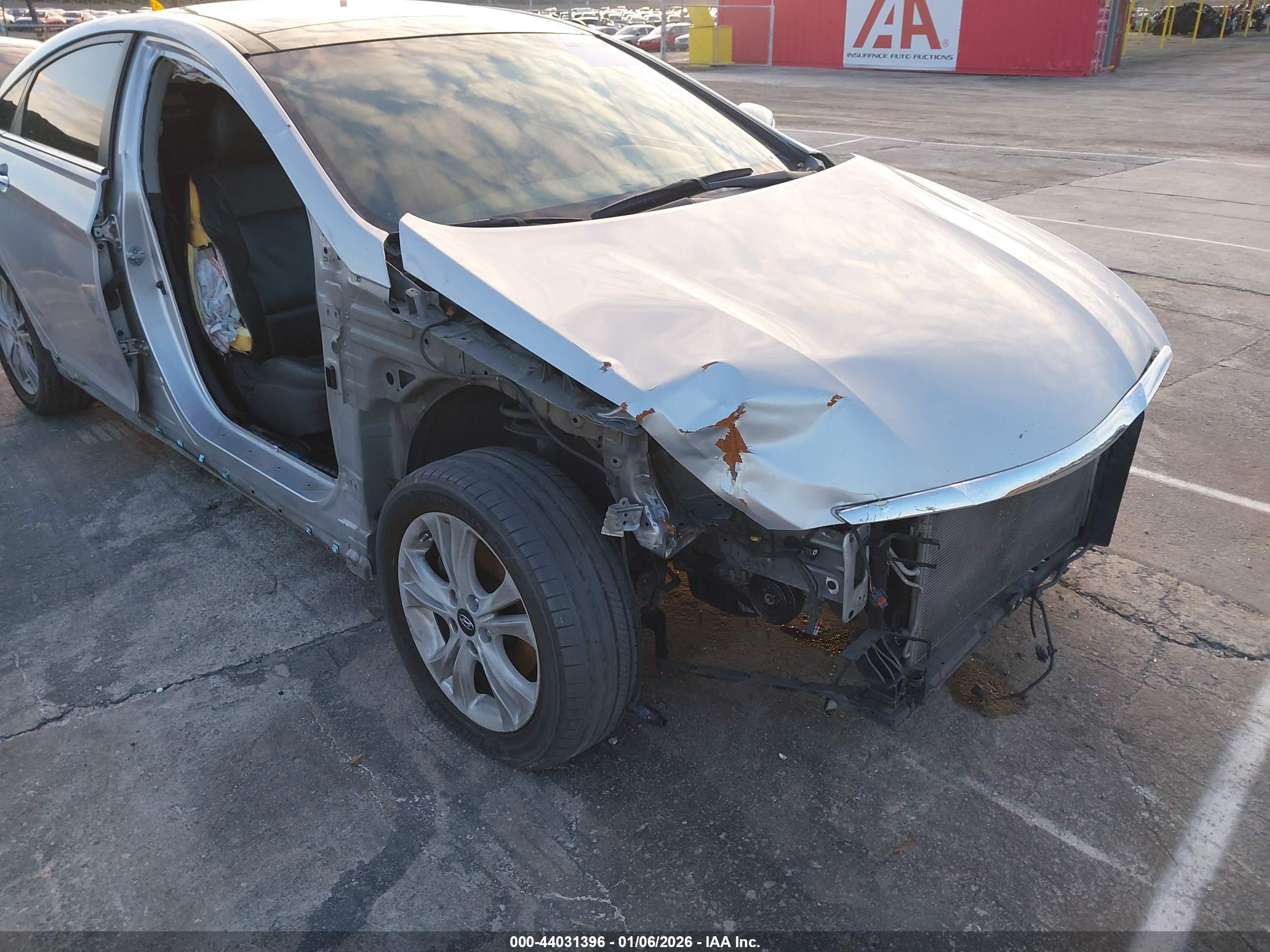HYUNDAI SONATA image 6