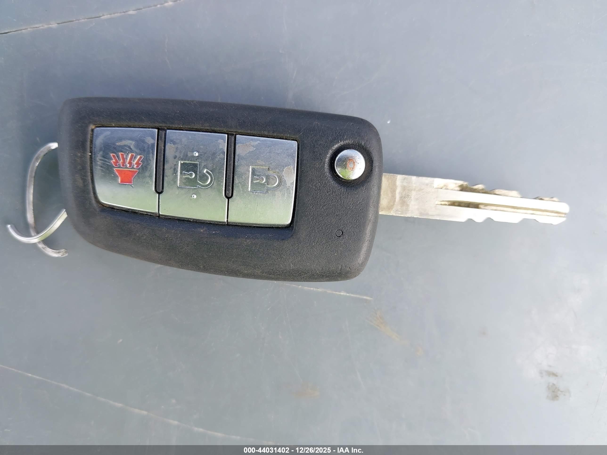 NISSAN ROGUE image 11