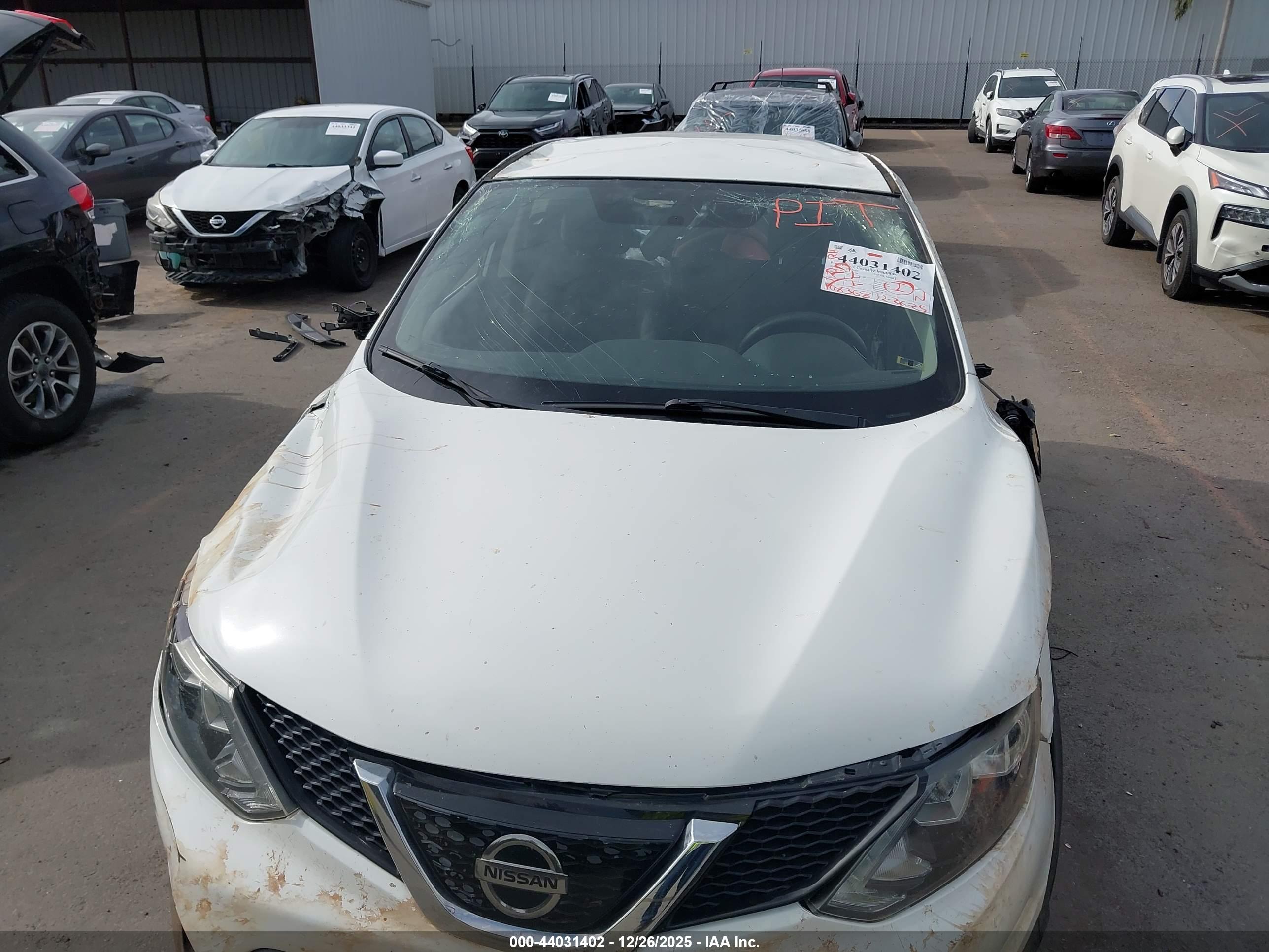 NISSAN ROGUE image 6