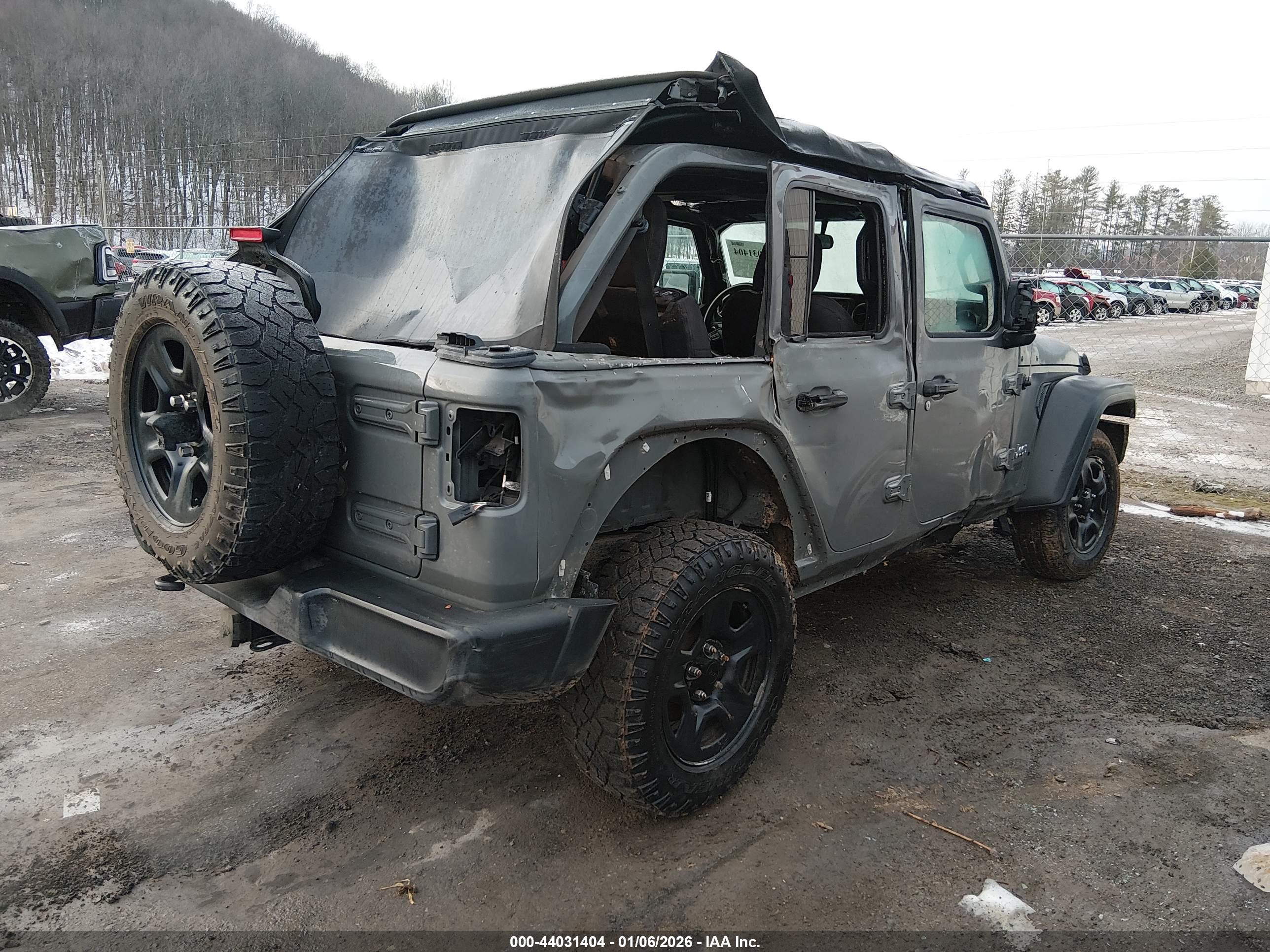 JEEP WRANGLER image 4