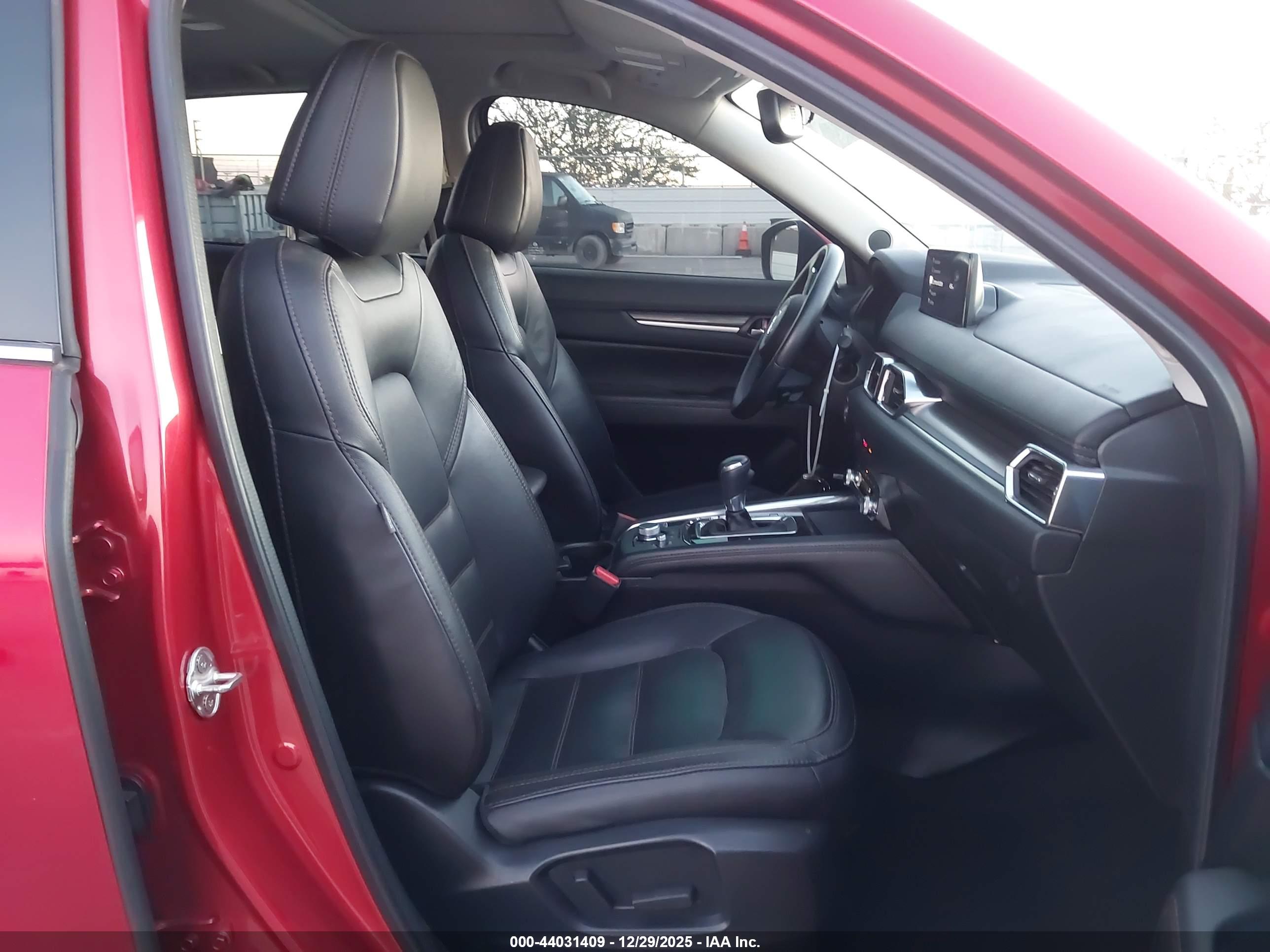 MAZDA CX-5 image 5