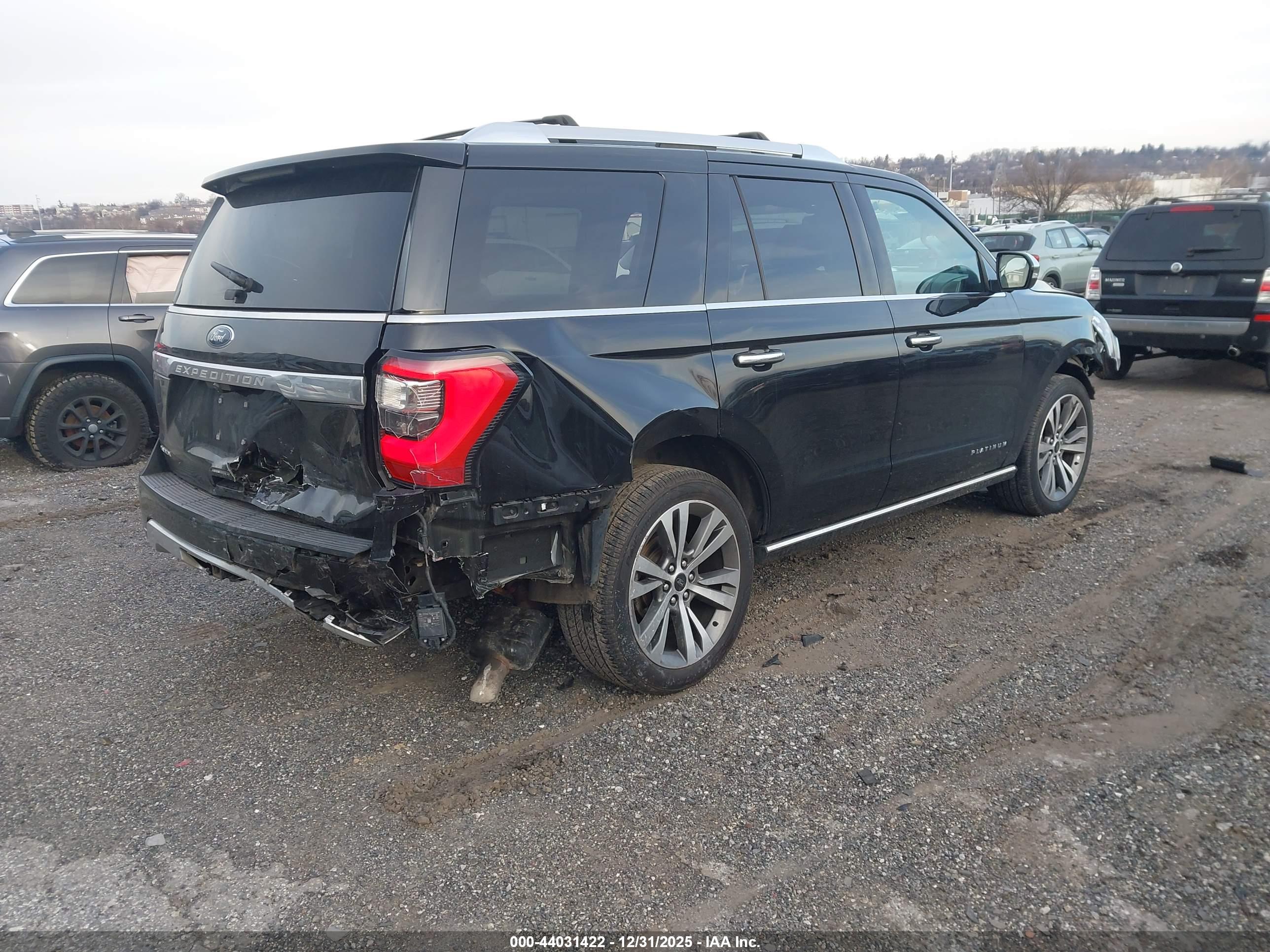 FORD EXPEDITION image 4