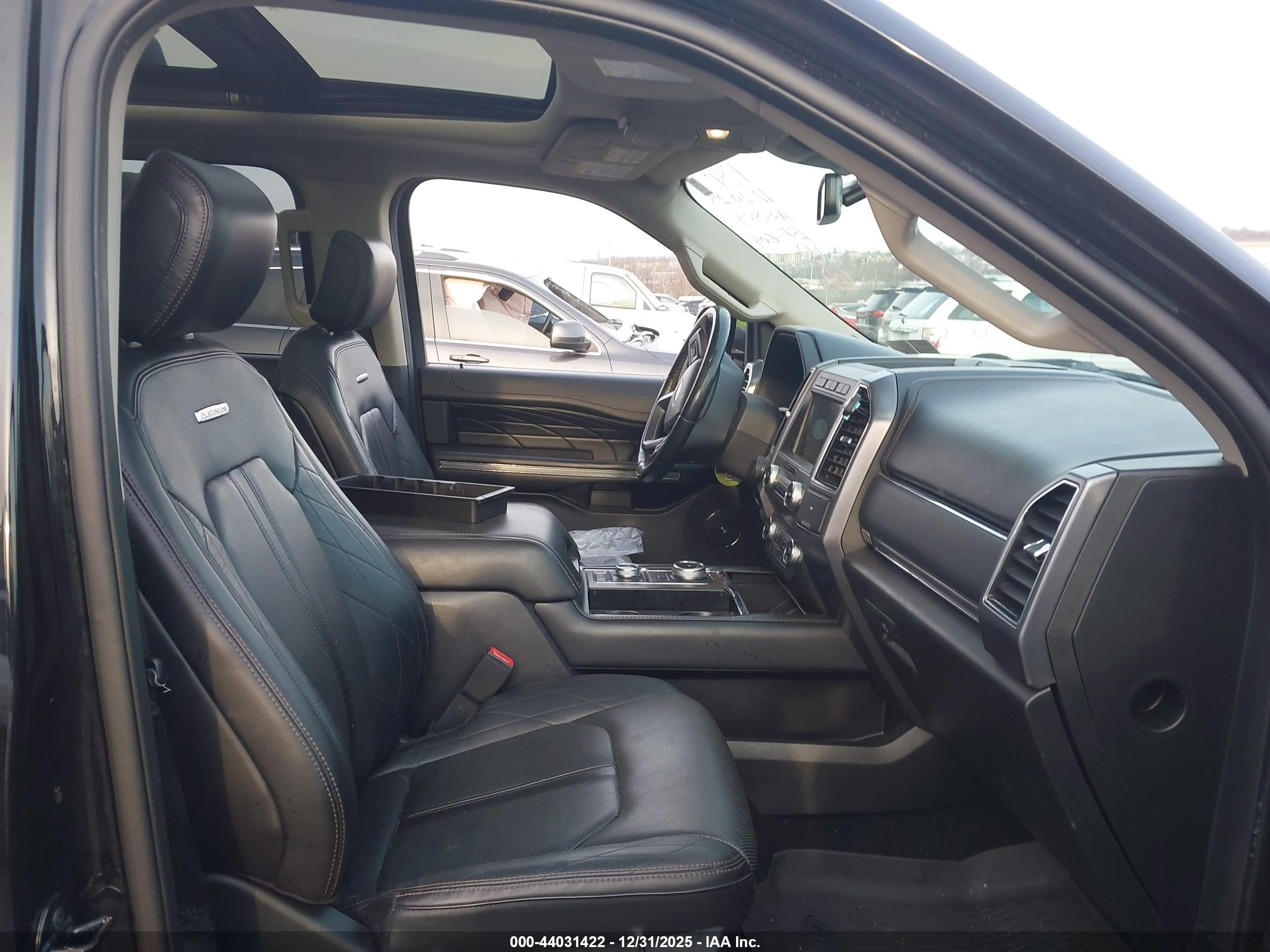 FORD EXPEDITION image 5