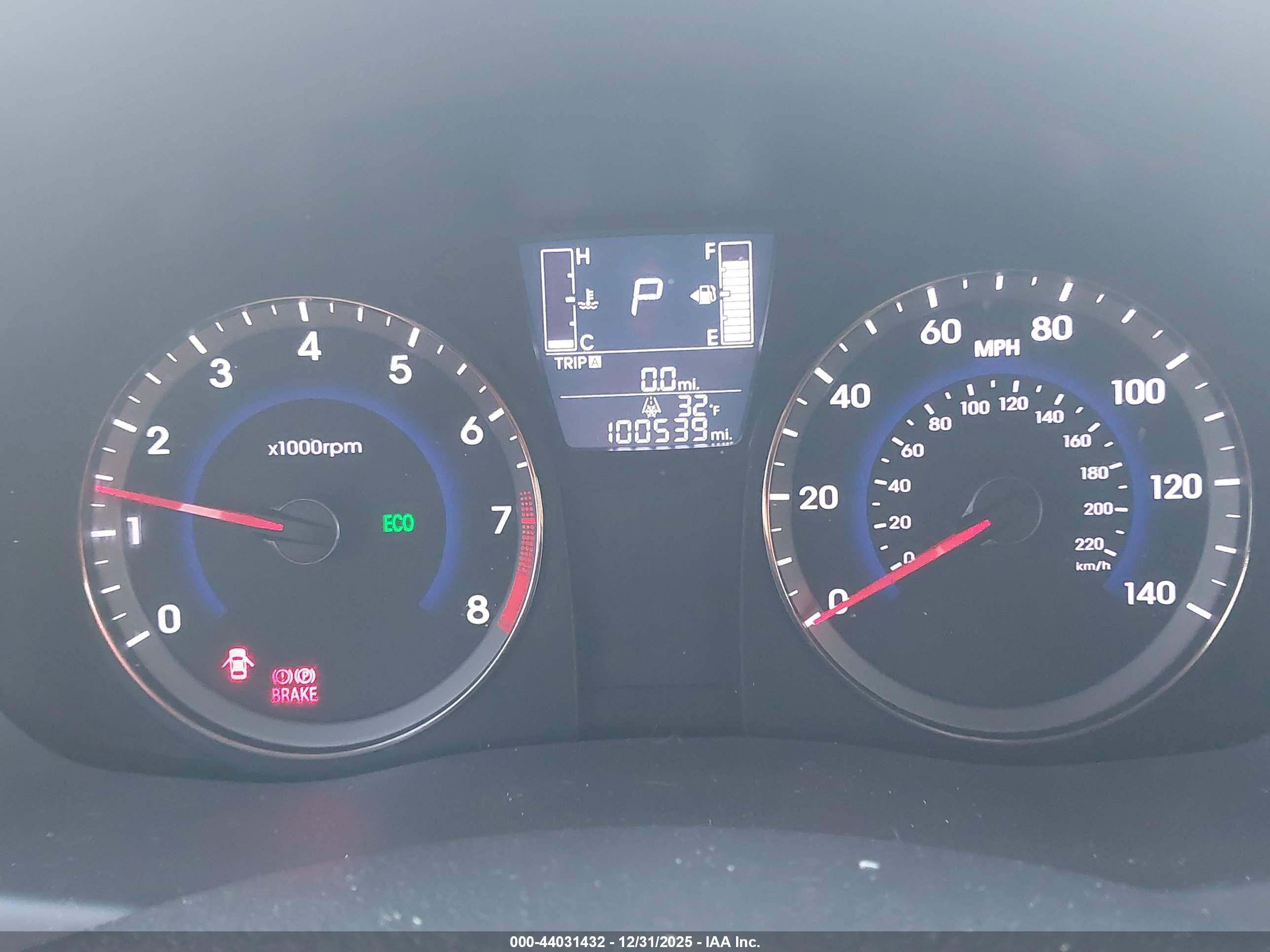 HYUNDAI ACCENT image 7