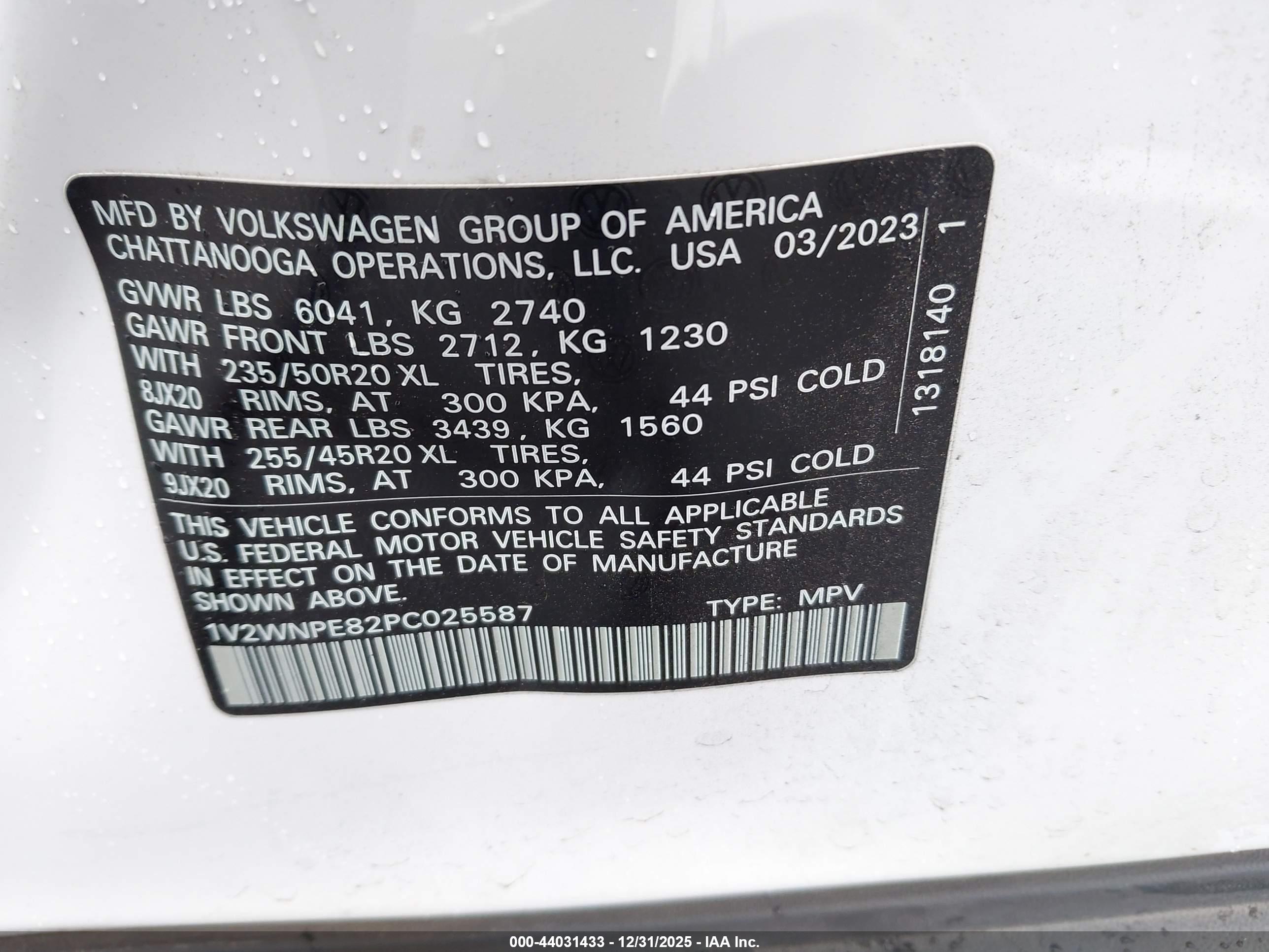 VOLKSWAGEN ID.4 image 9