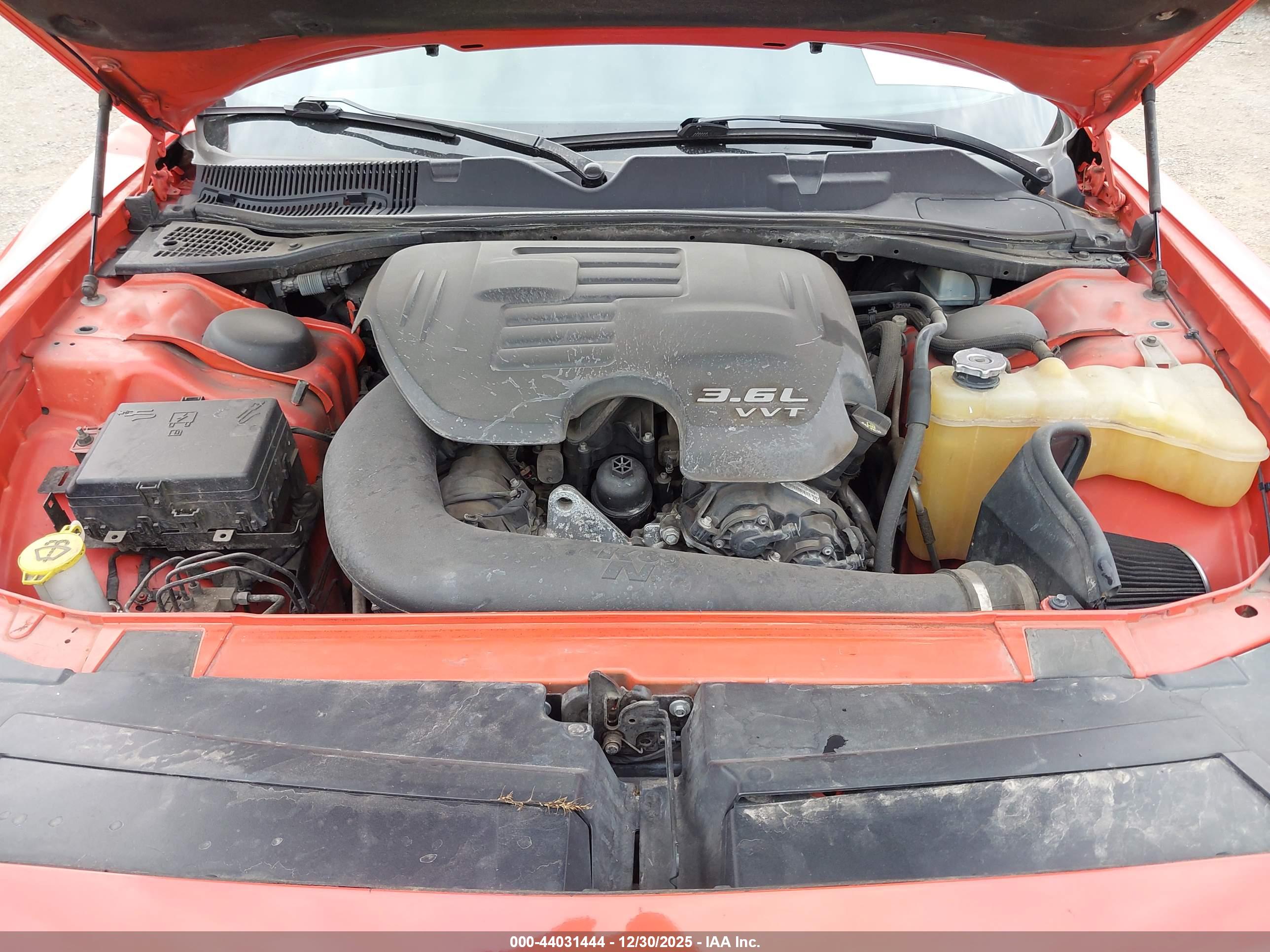 DODGE CHALLENGER image 10