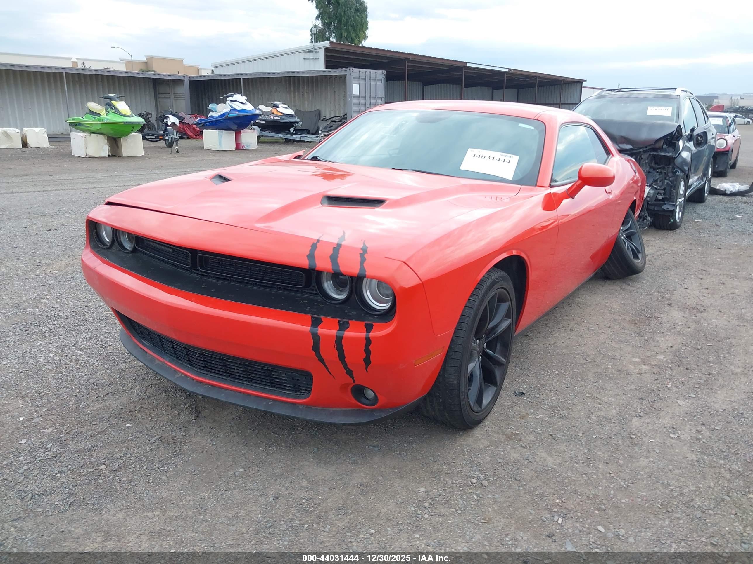 DODGE CHALLENGER image 2