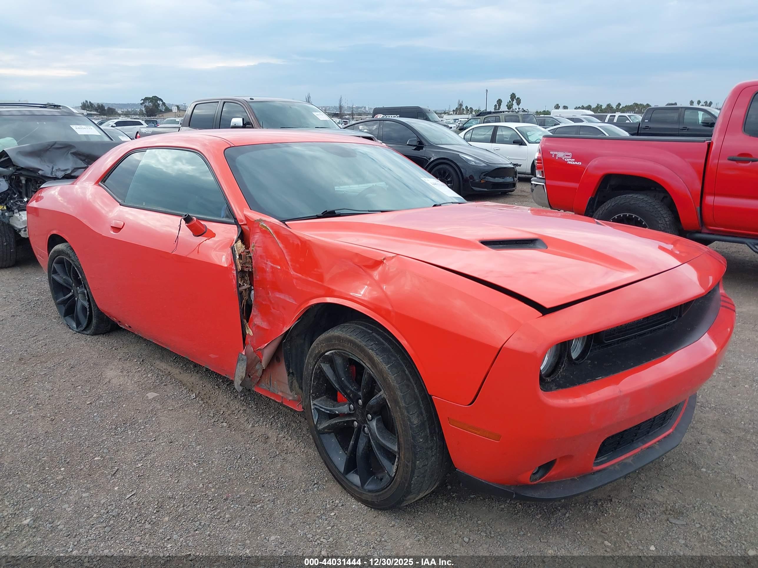 DODGE CHALLENGER image 6