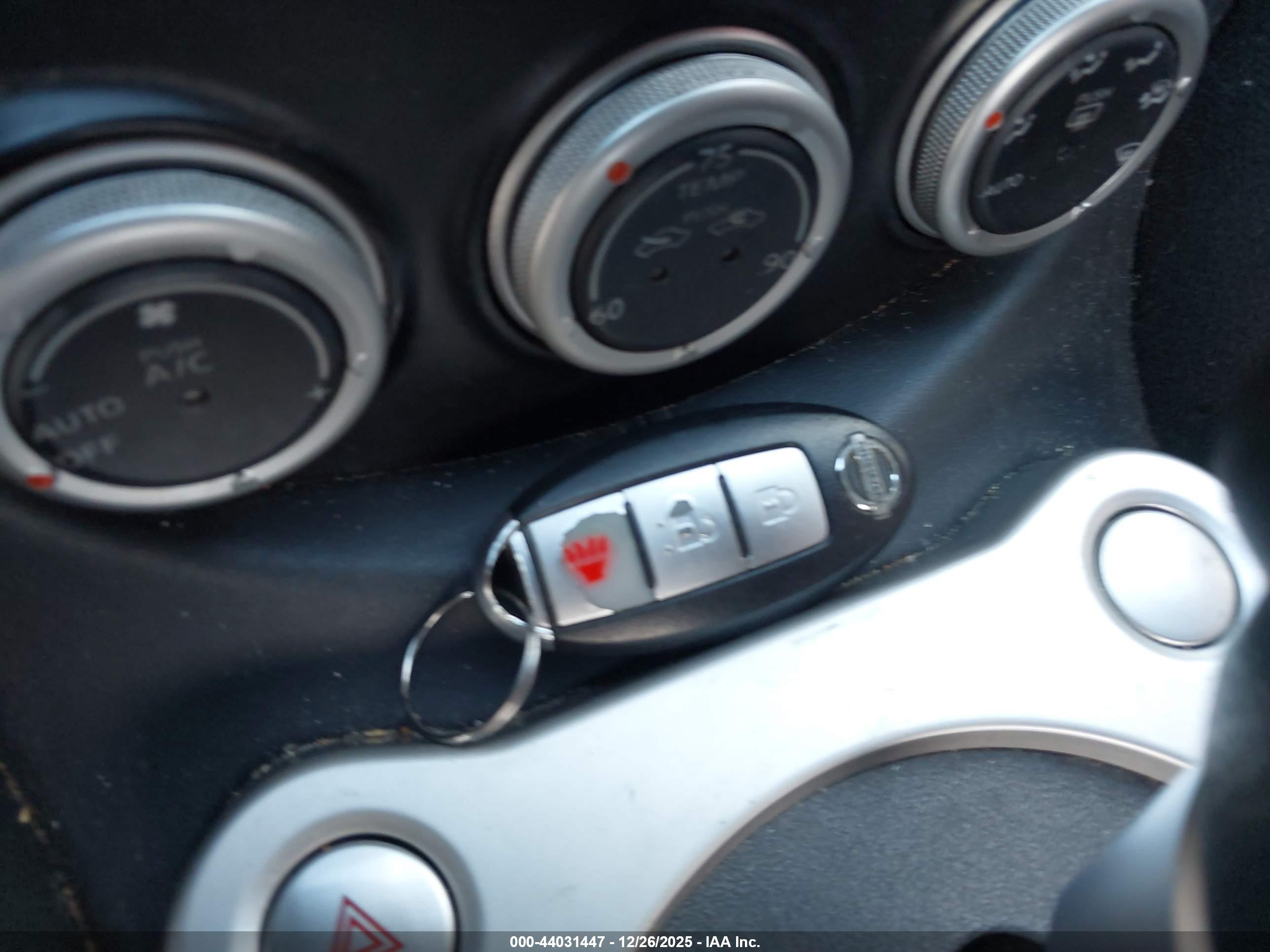 NISSAN 370Z image 11