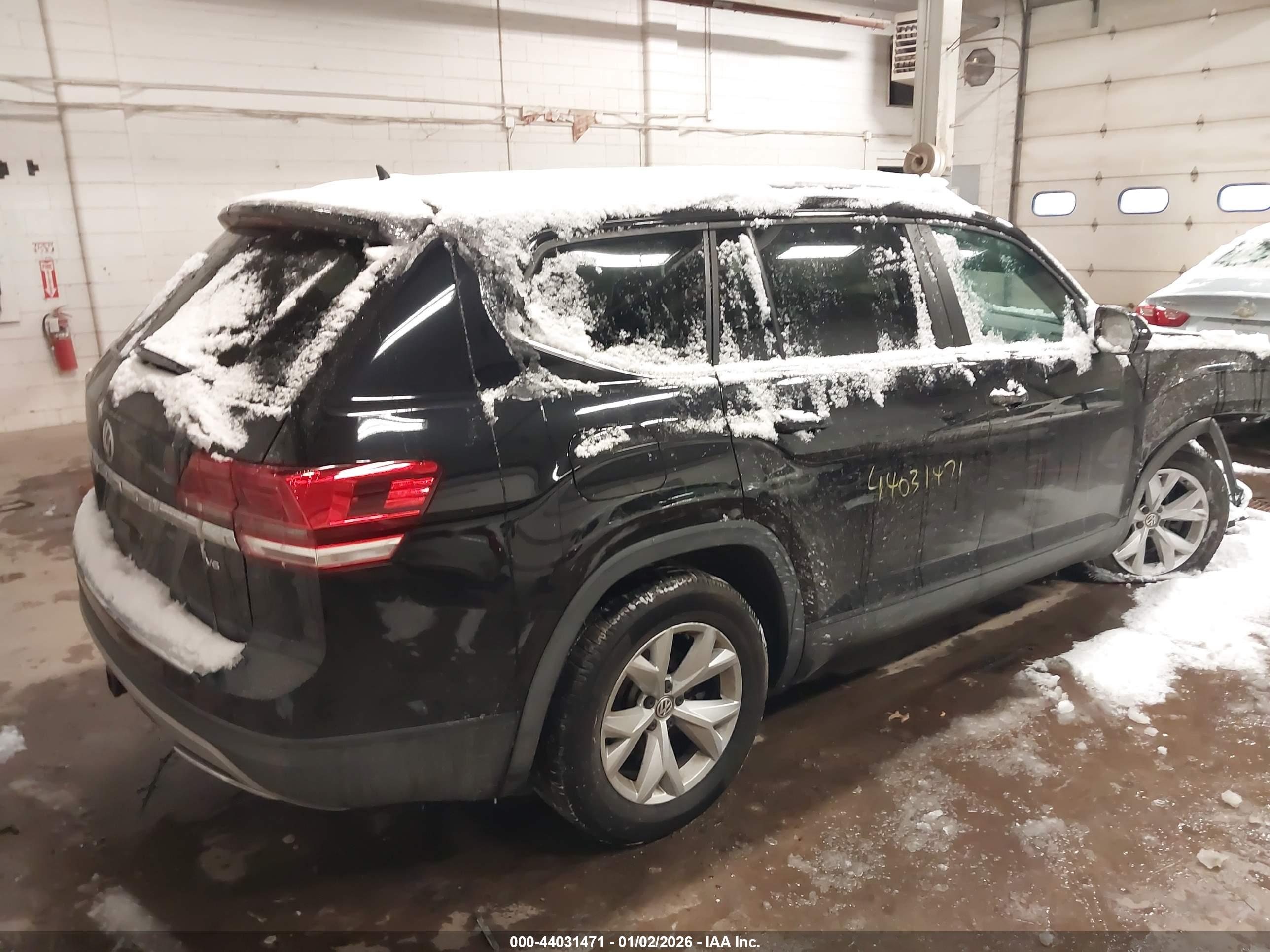 VOLKSWAGEN ATLAS image 4