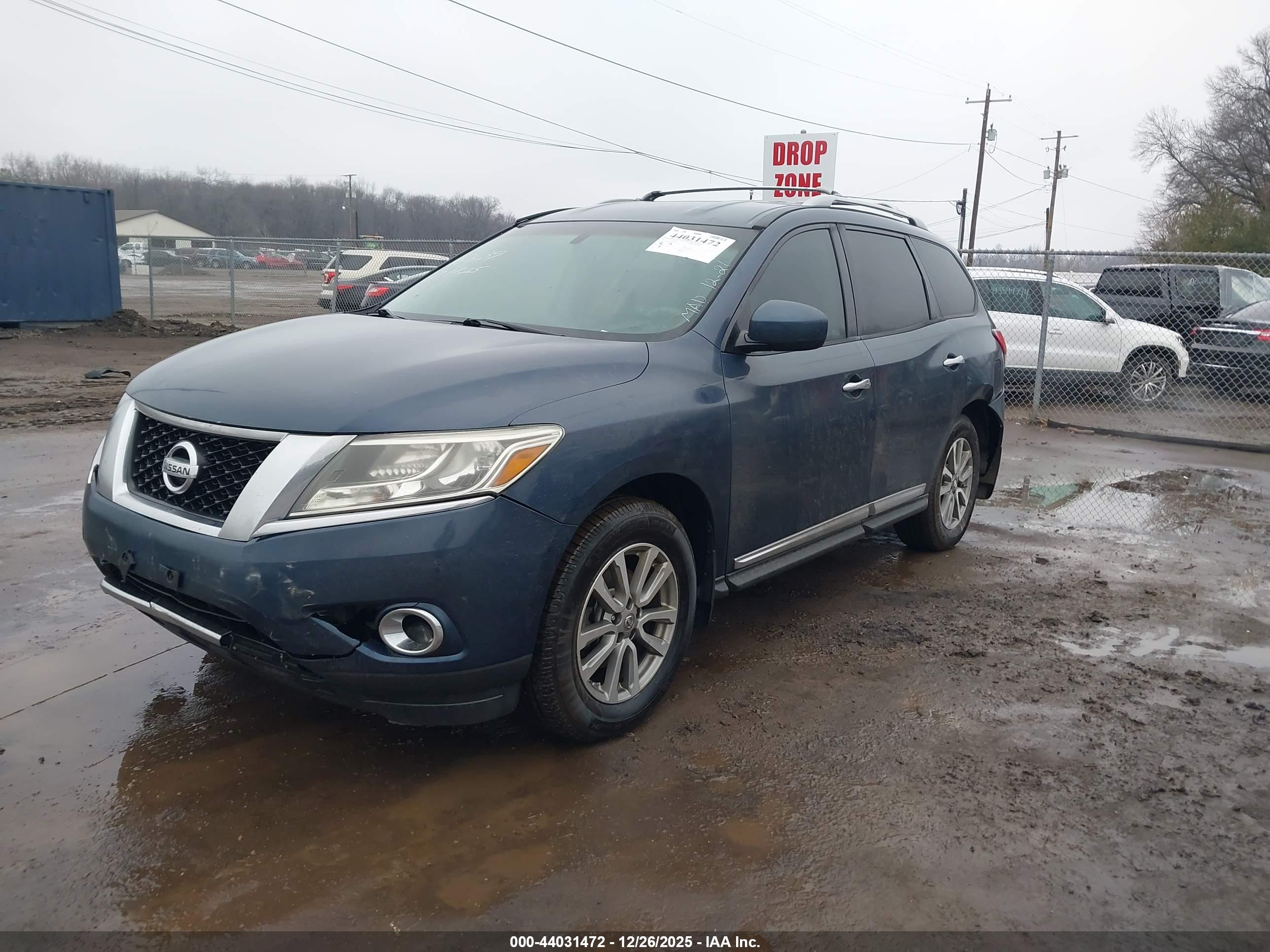 NISSAN PATHFINDER image 2