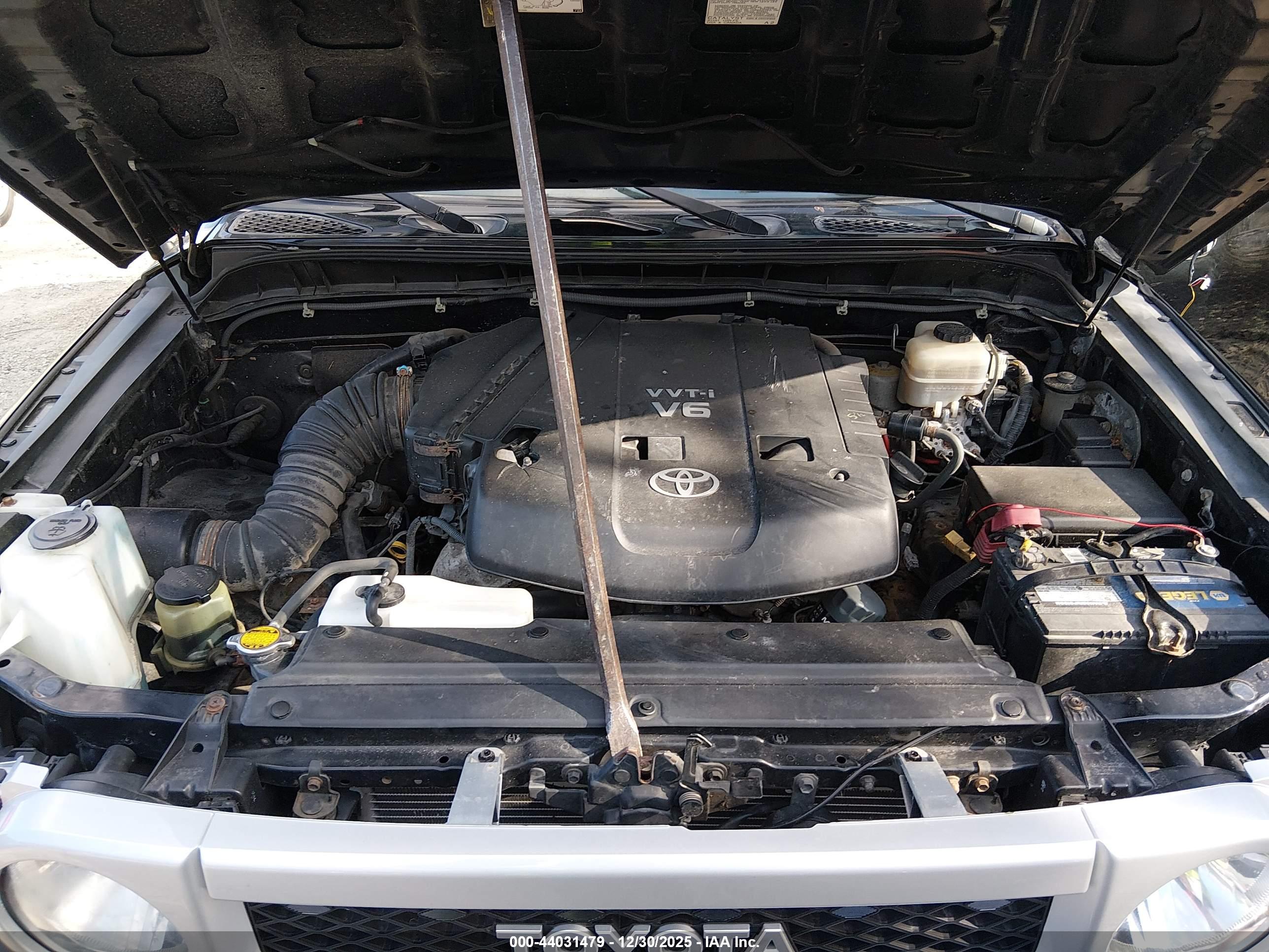 TOYOTA FJ image 10