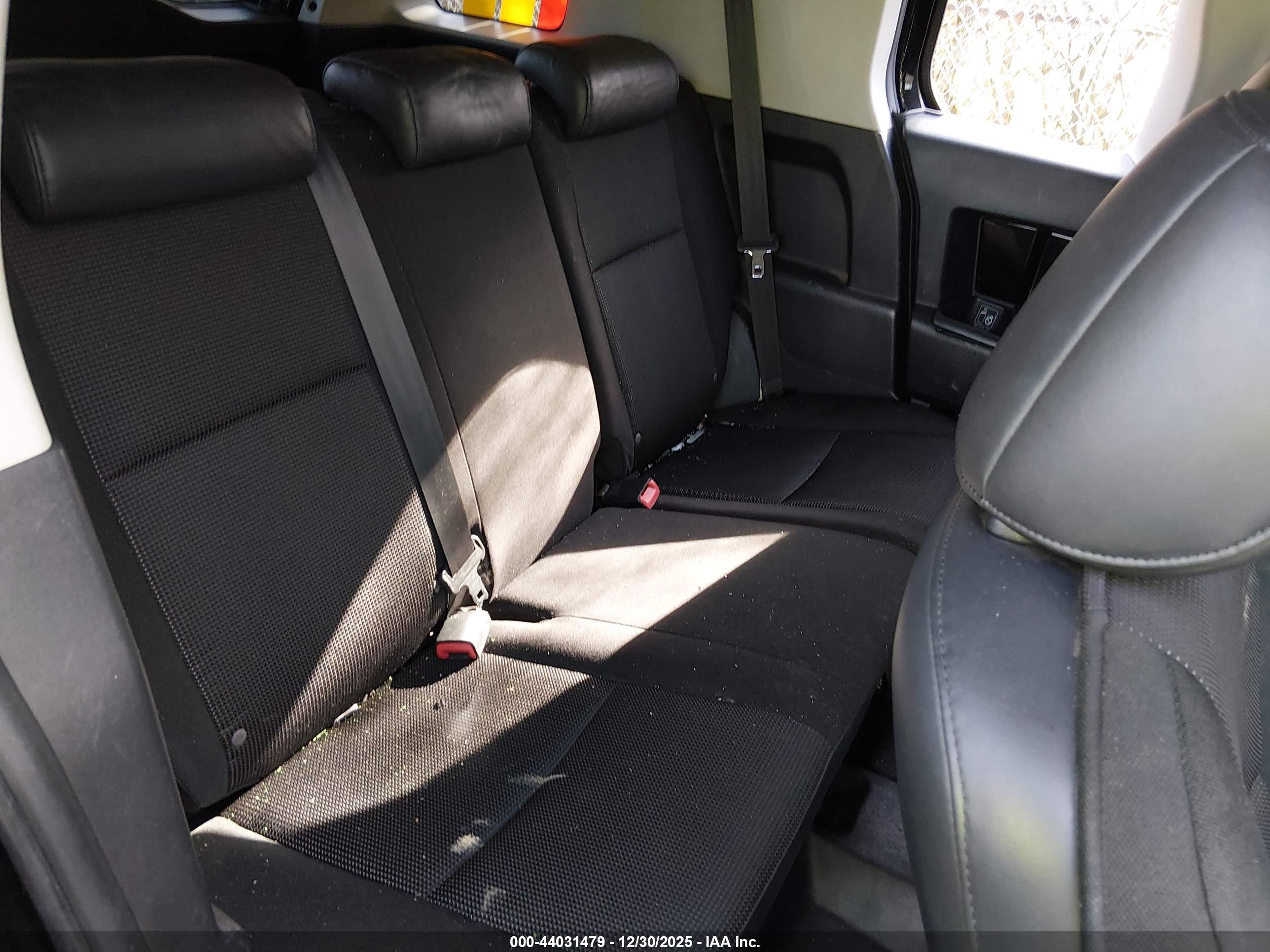 TOYOTA FJ image 8