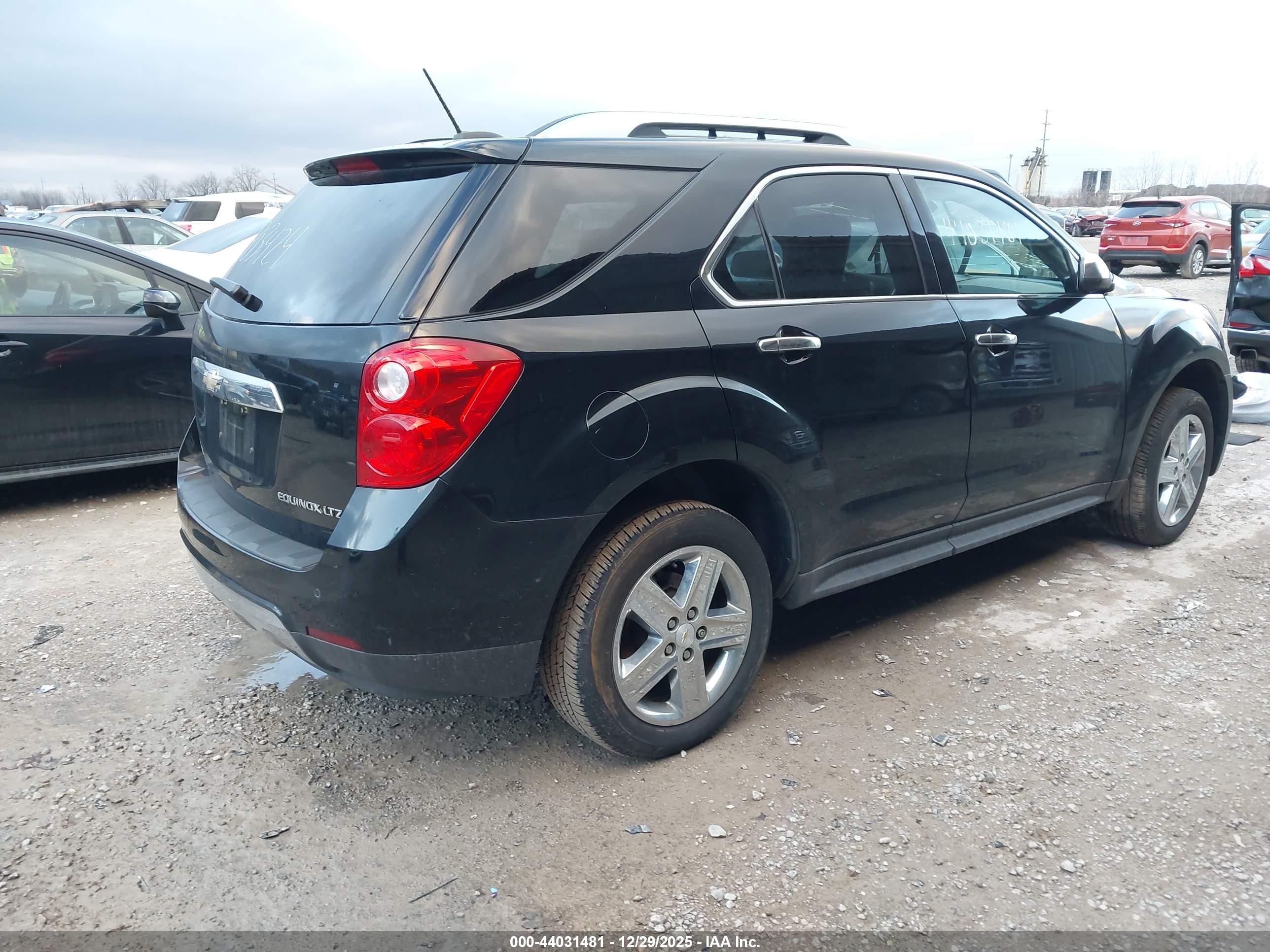 CHEVROLET EQUINOX image 4
