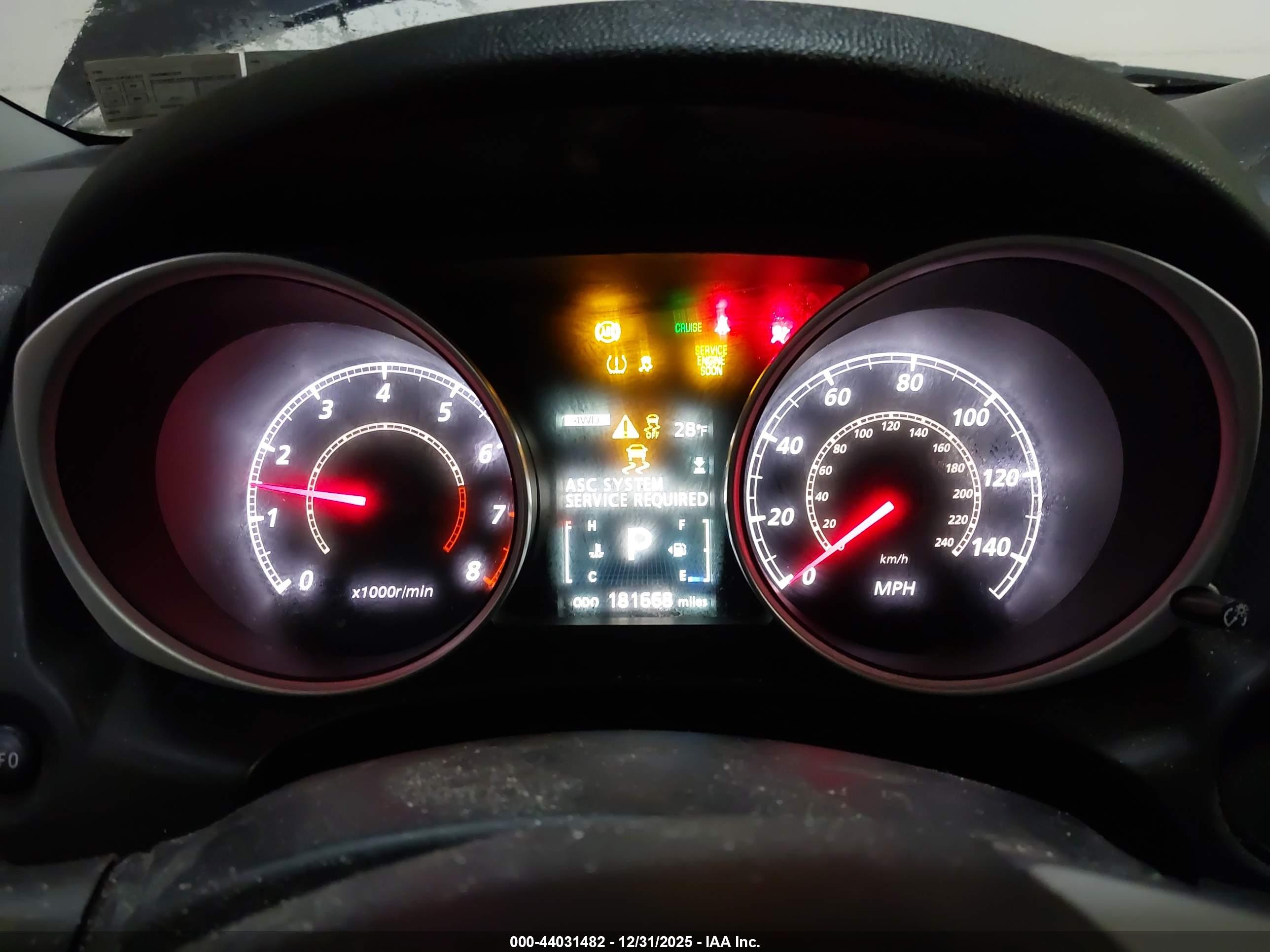 MITSUBISHI OUTLANDER image 7