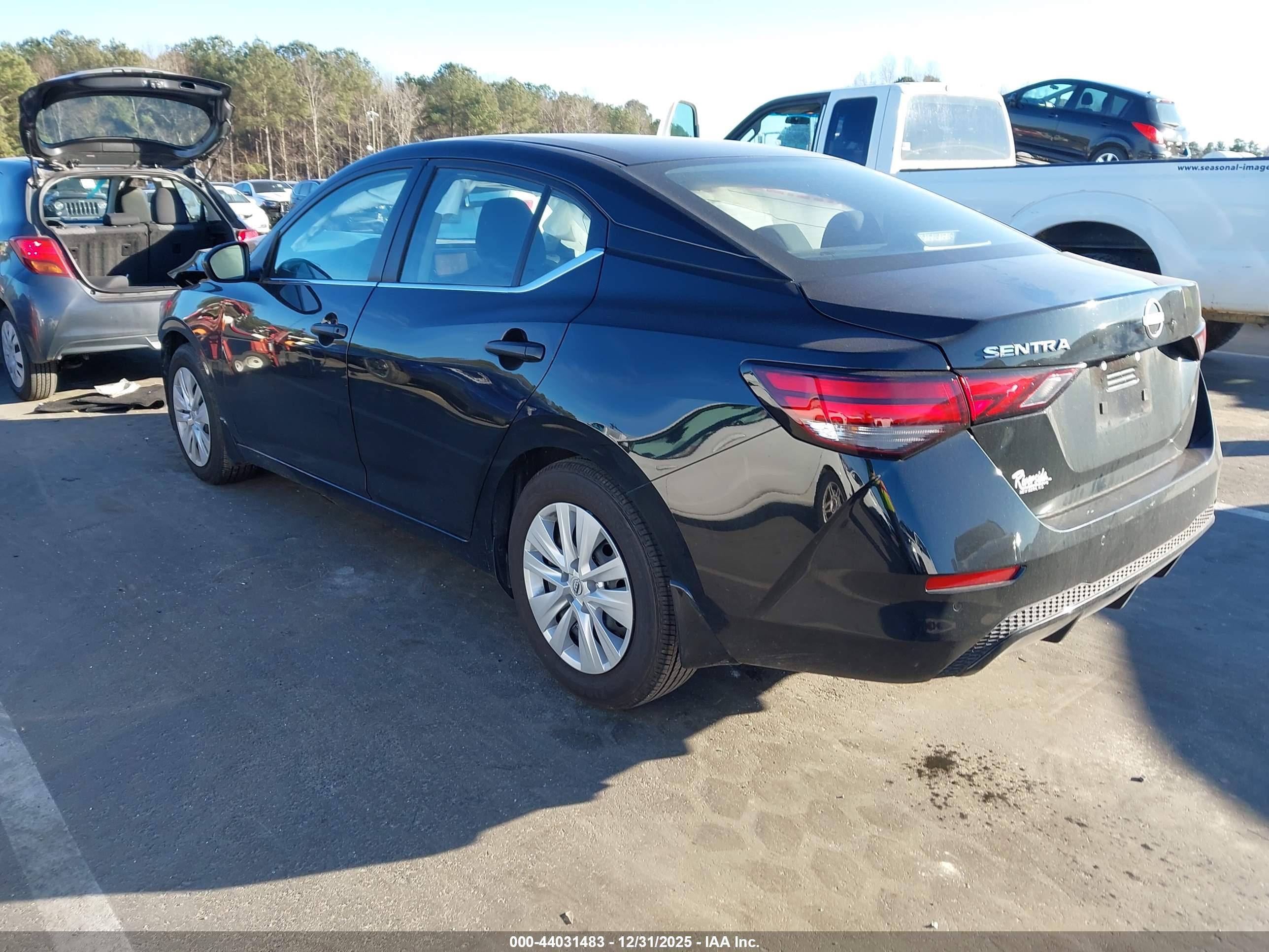 NISSAN SENTRA image 3