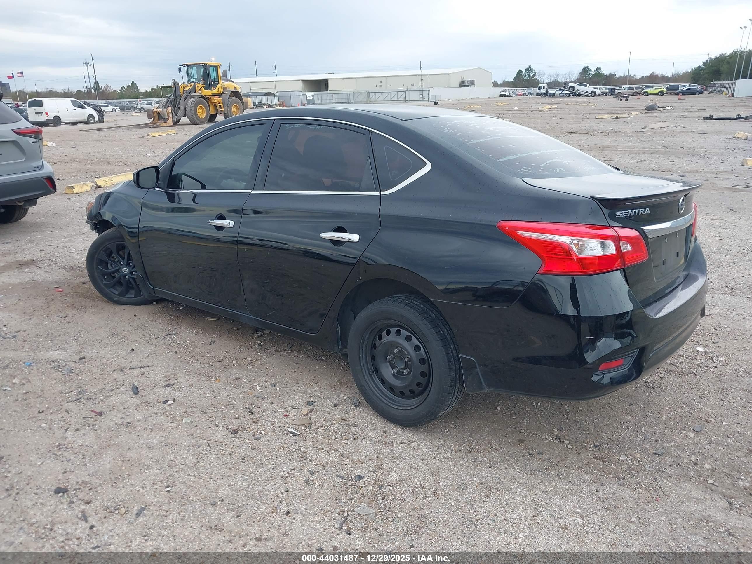 NISSAN SENTRA image 3