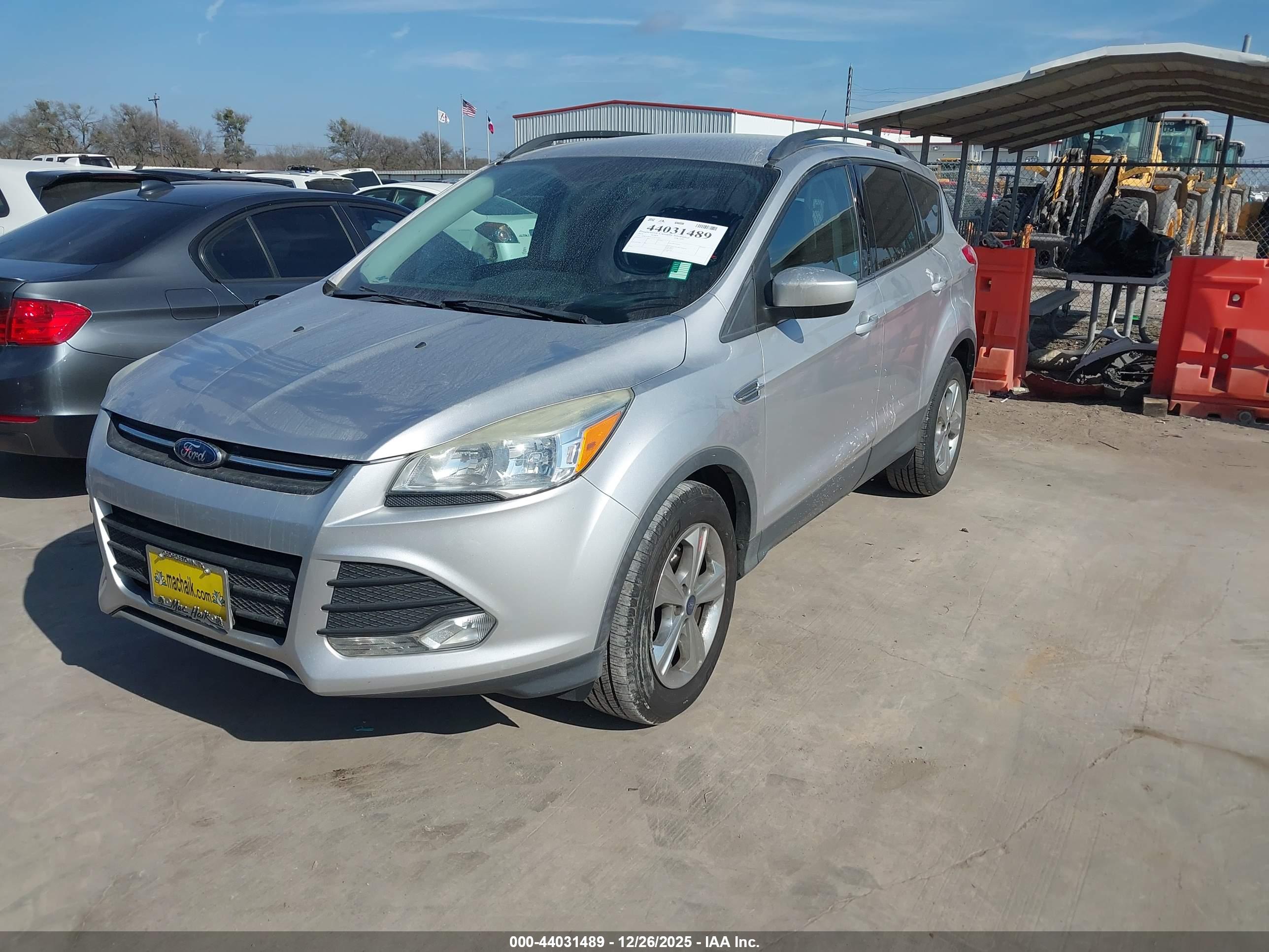 FORD ESCAPE image 2