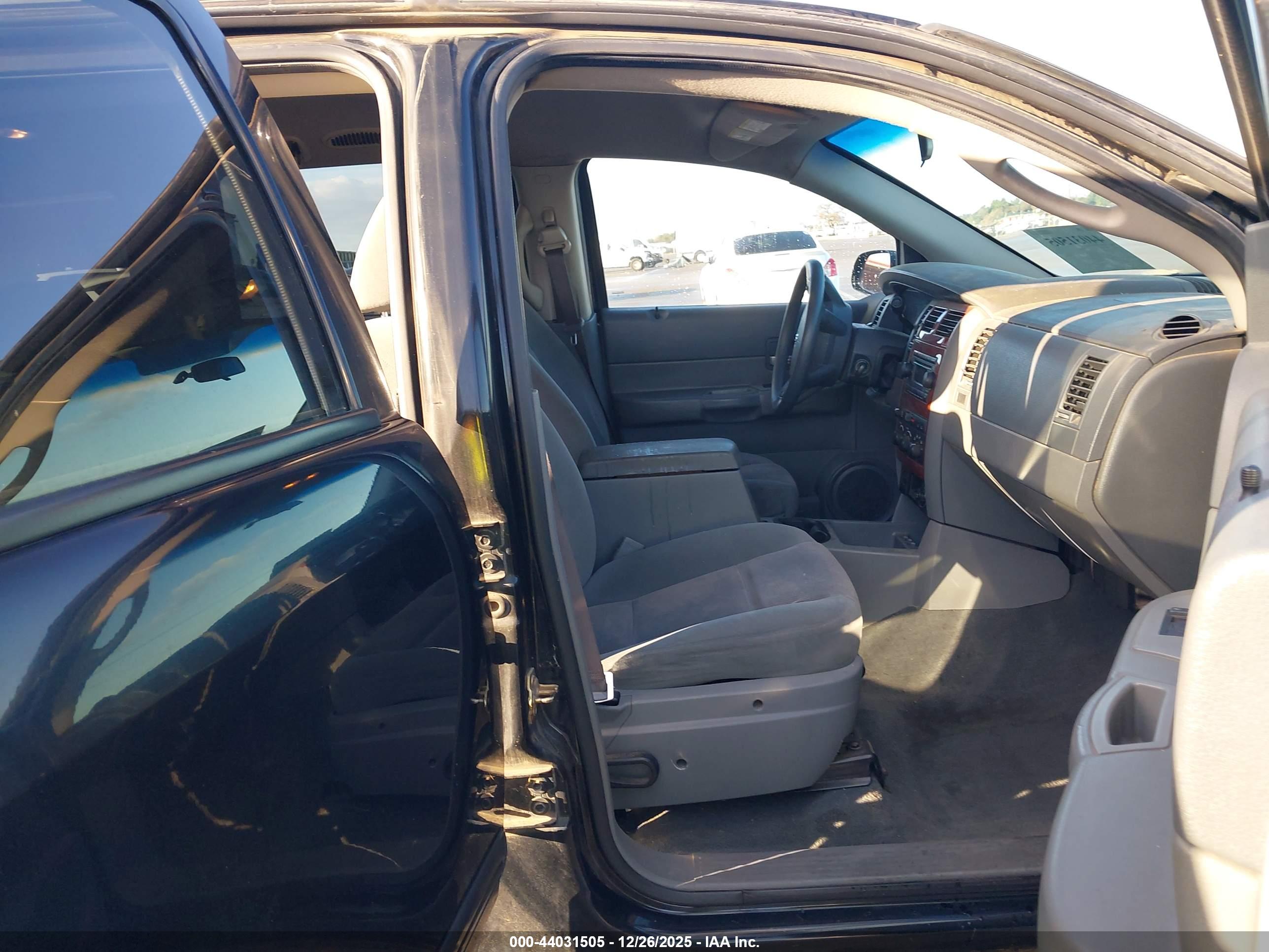 DODGE DURANGO image 5