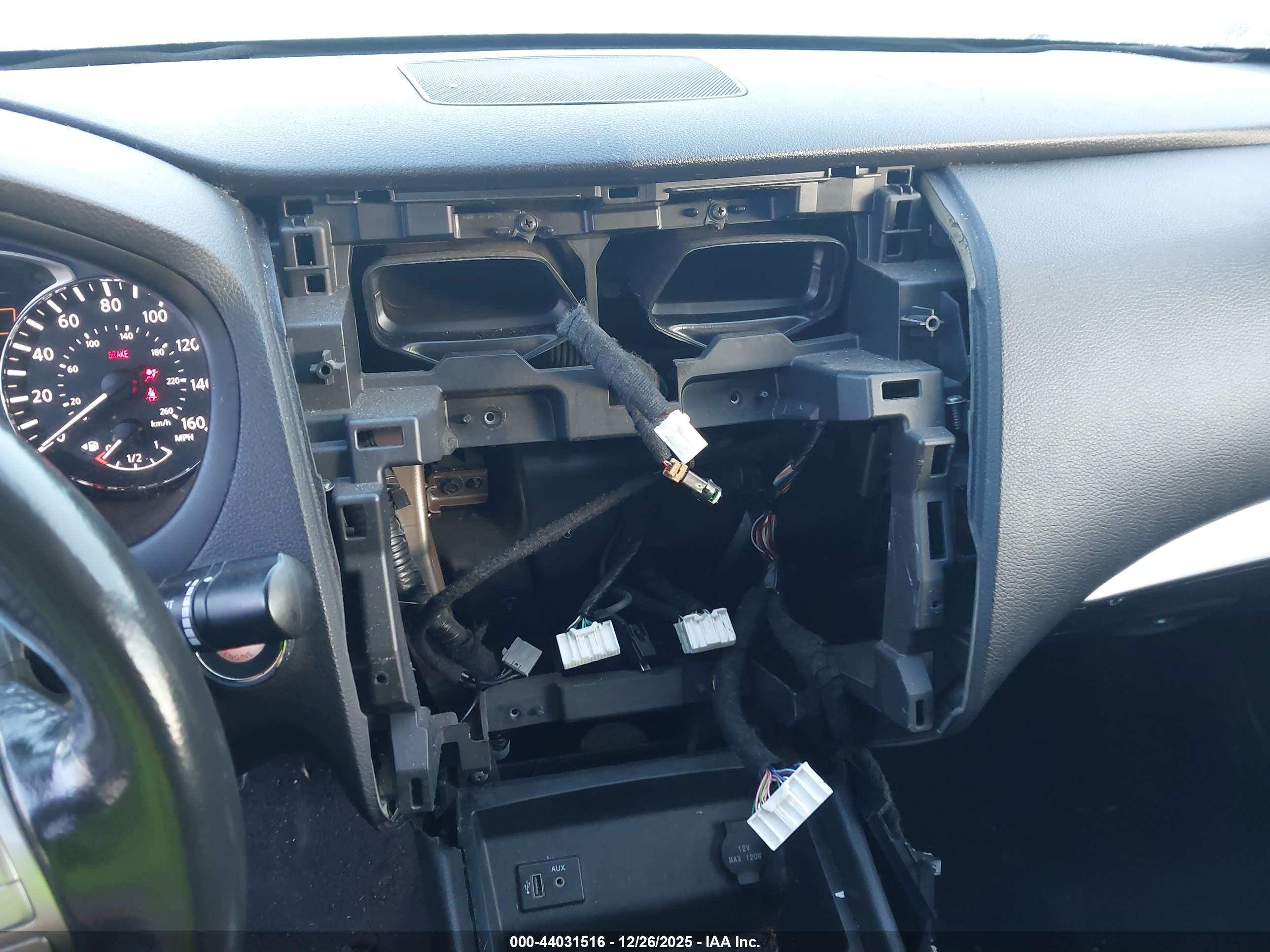 NISSAN ALTIMA image 6