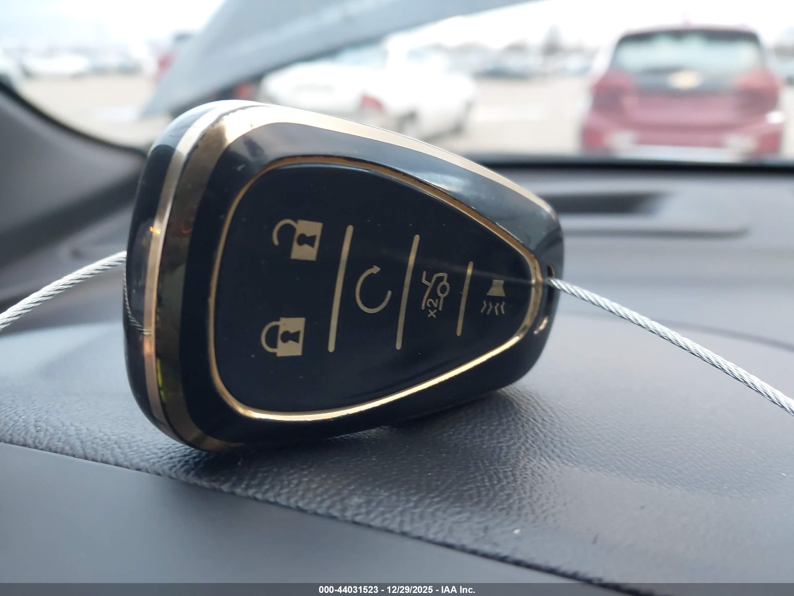 CHEVROLET EQUINOX image 11