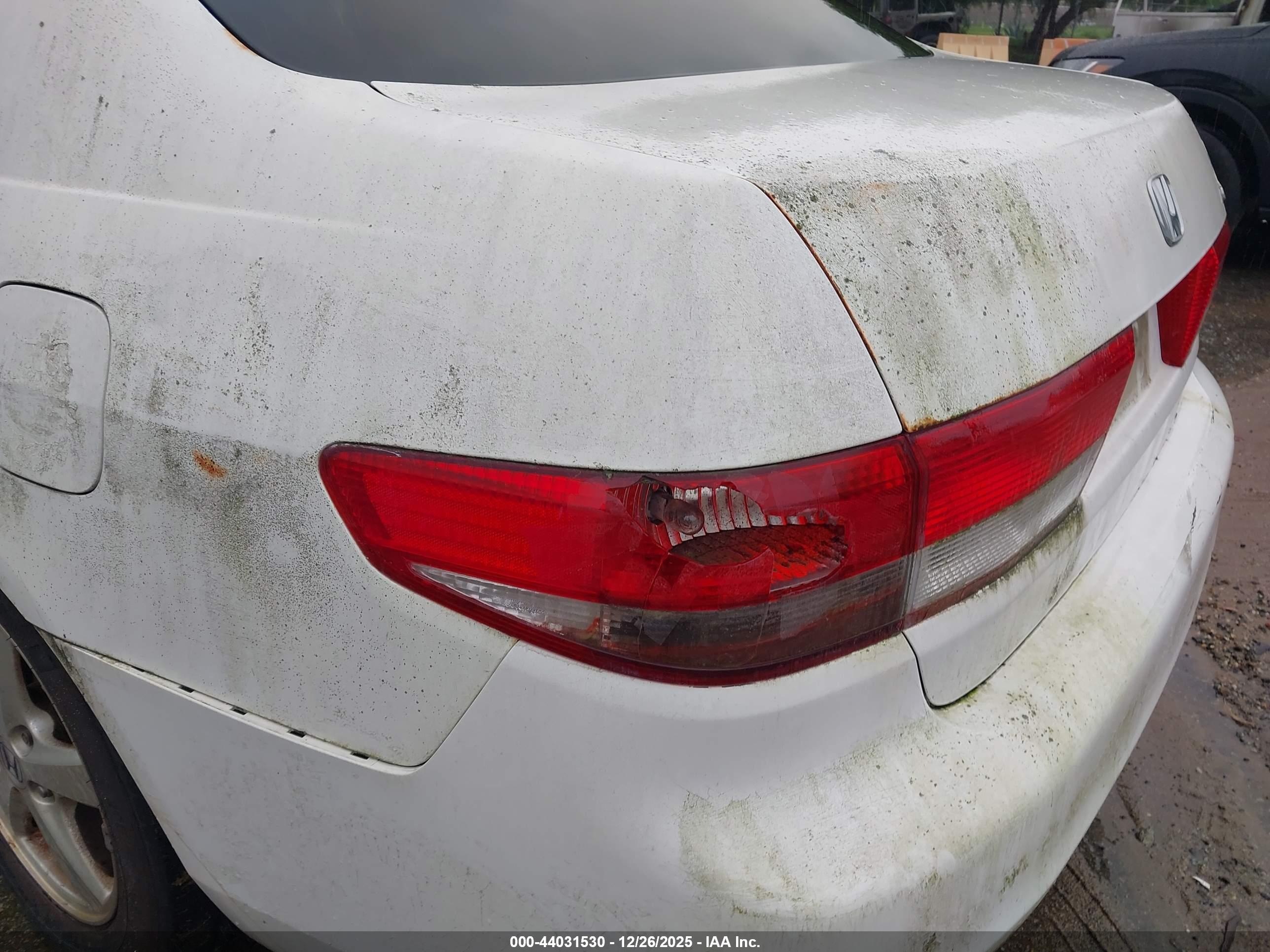 HONDA ACCORD image 6