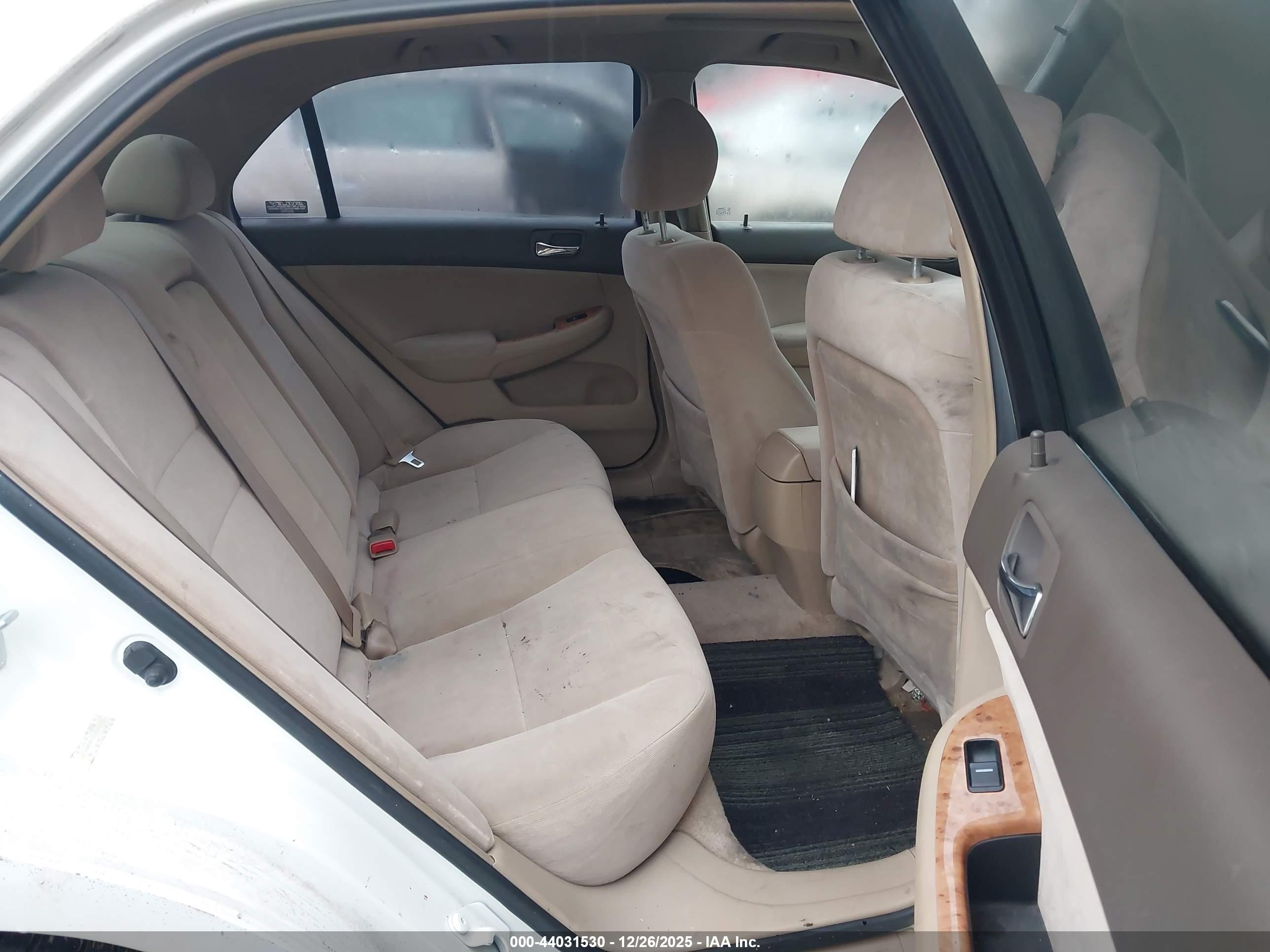 HONDA ACCORD image 8
