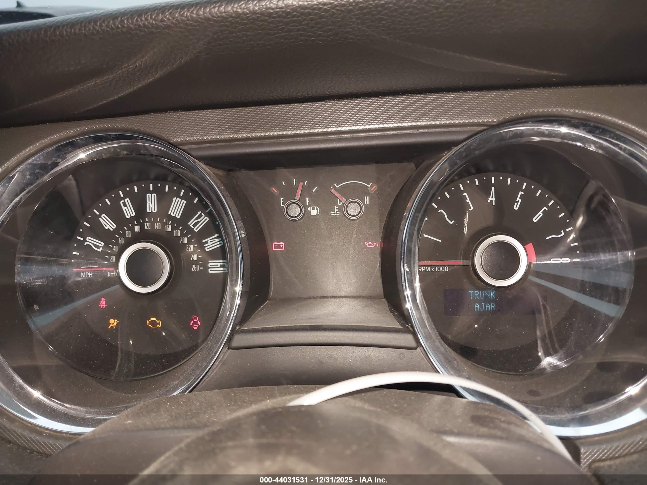FORD MUSTANG image 7