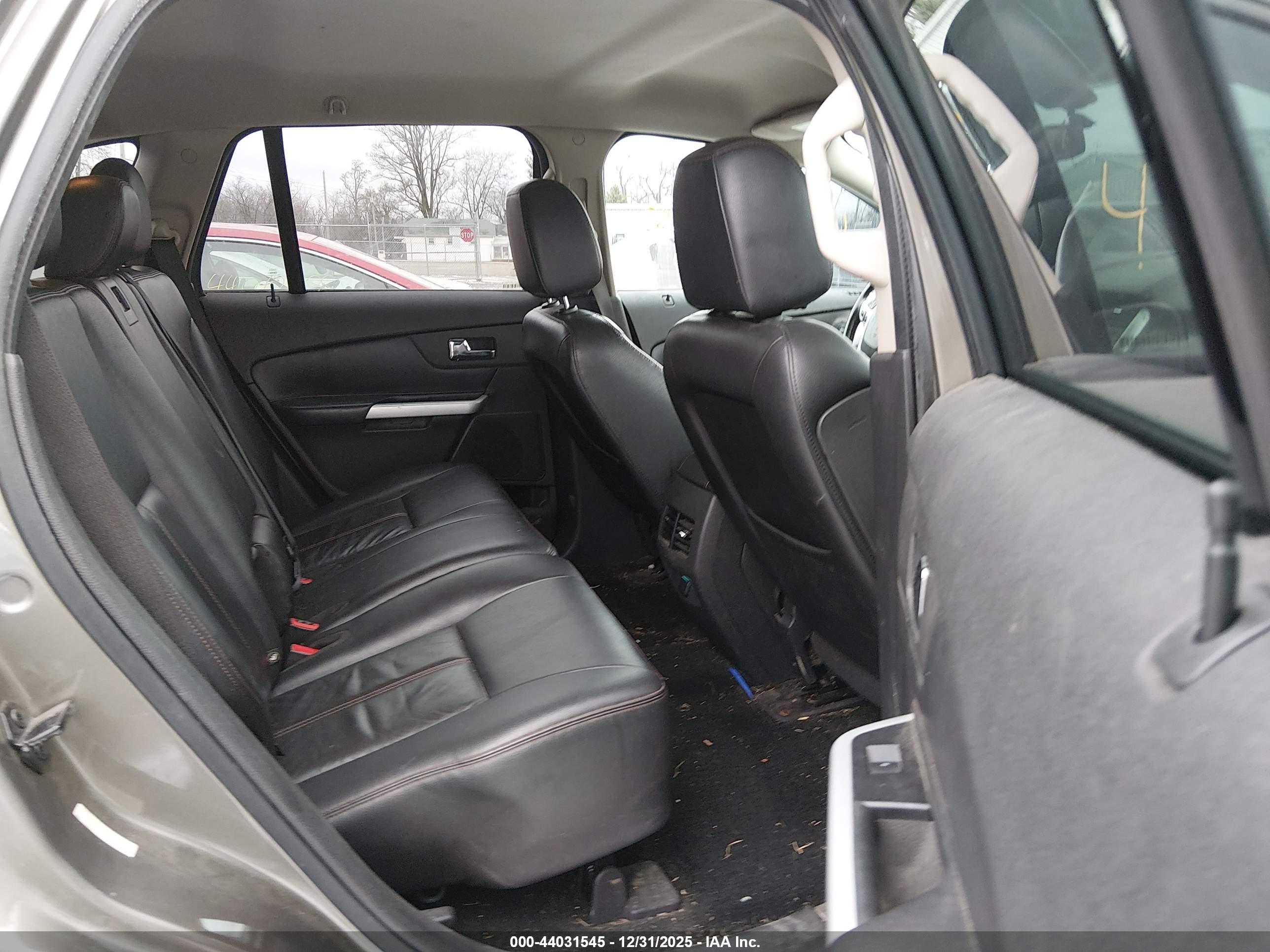 FORD EDGE image 8