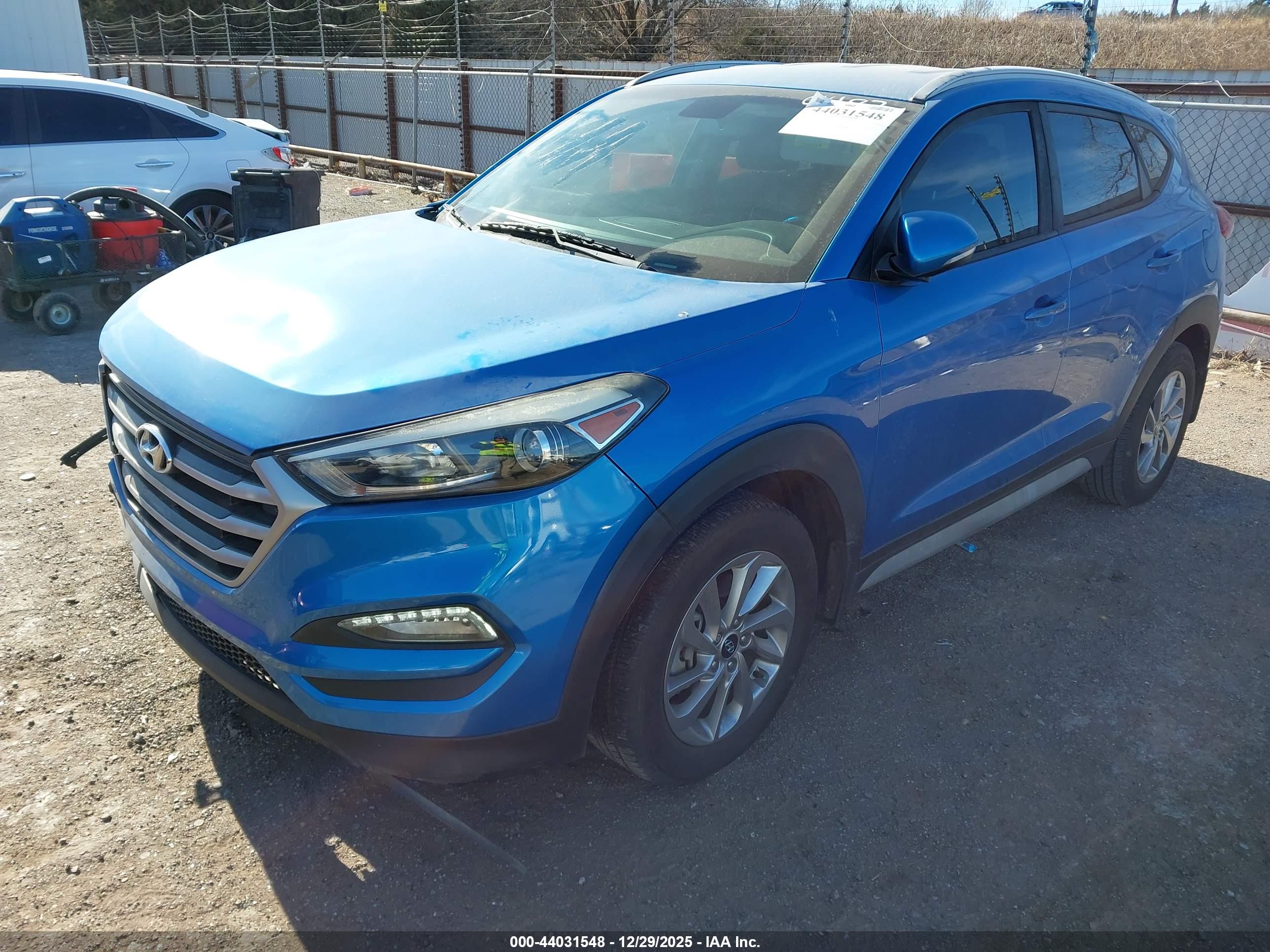 HYUNDAI TUCSON image 2