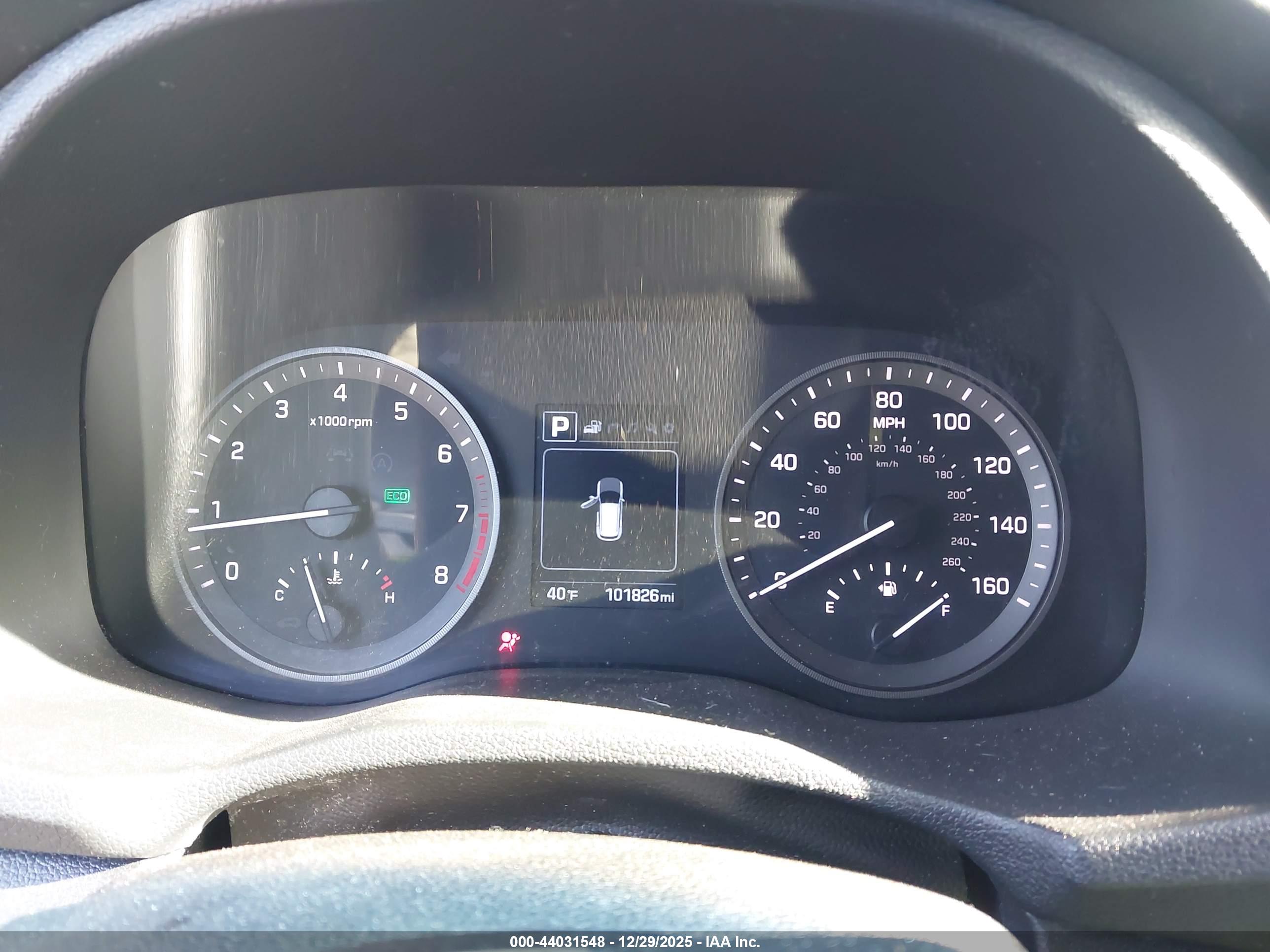 HYUNDAI TUCSON image 7
