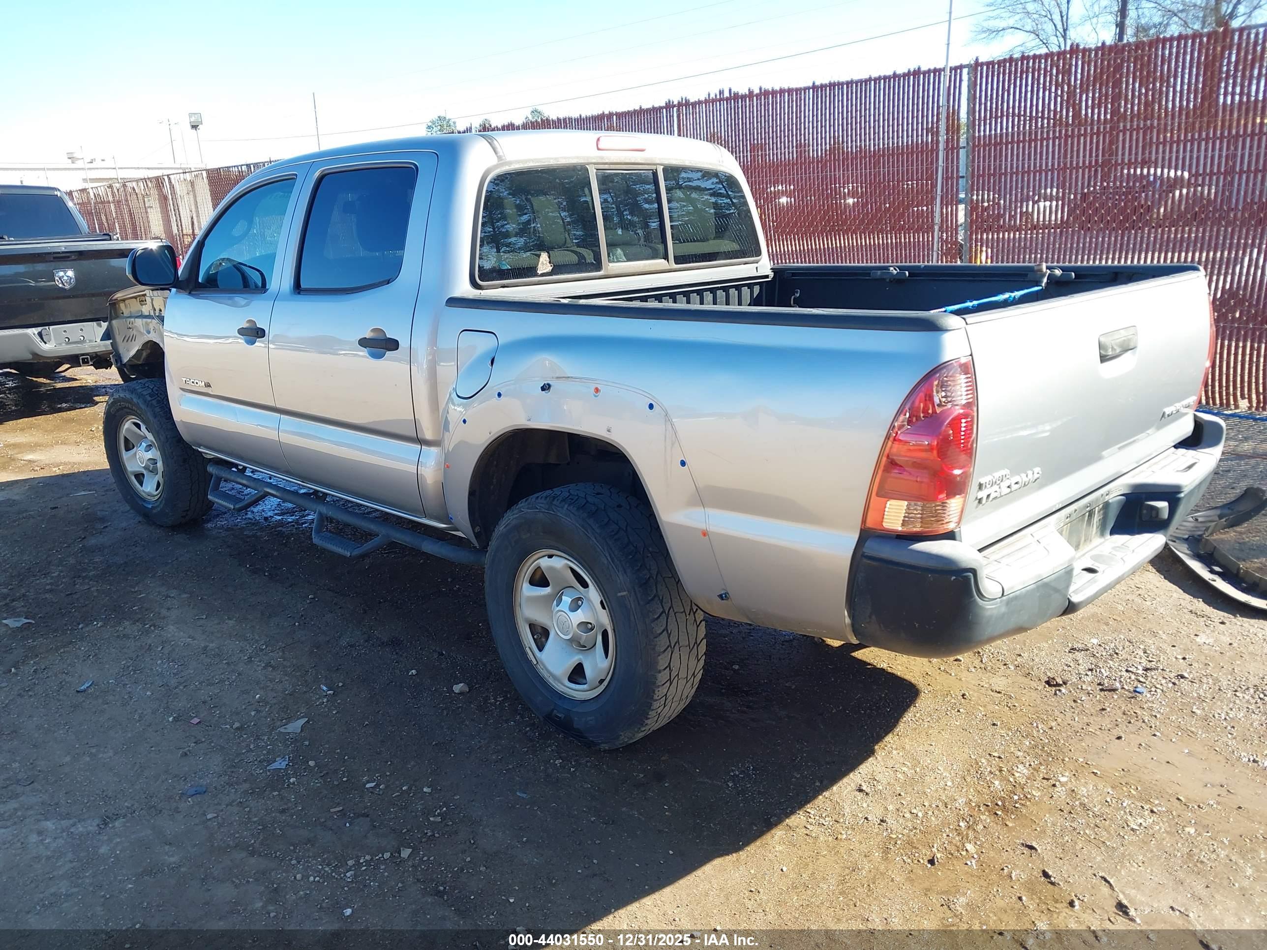TOYOTA TACOMA image 3