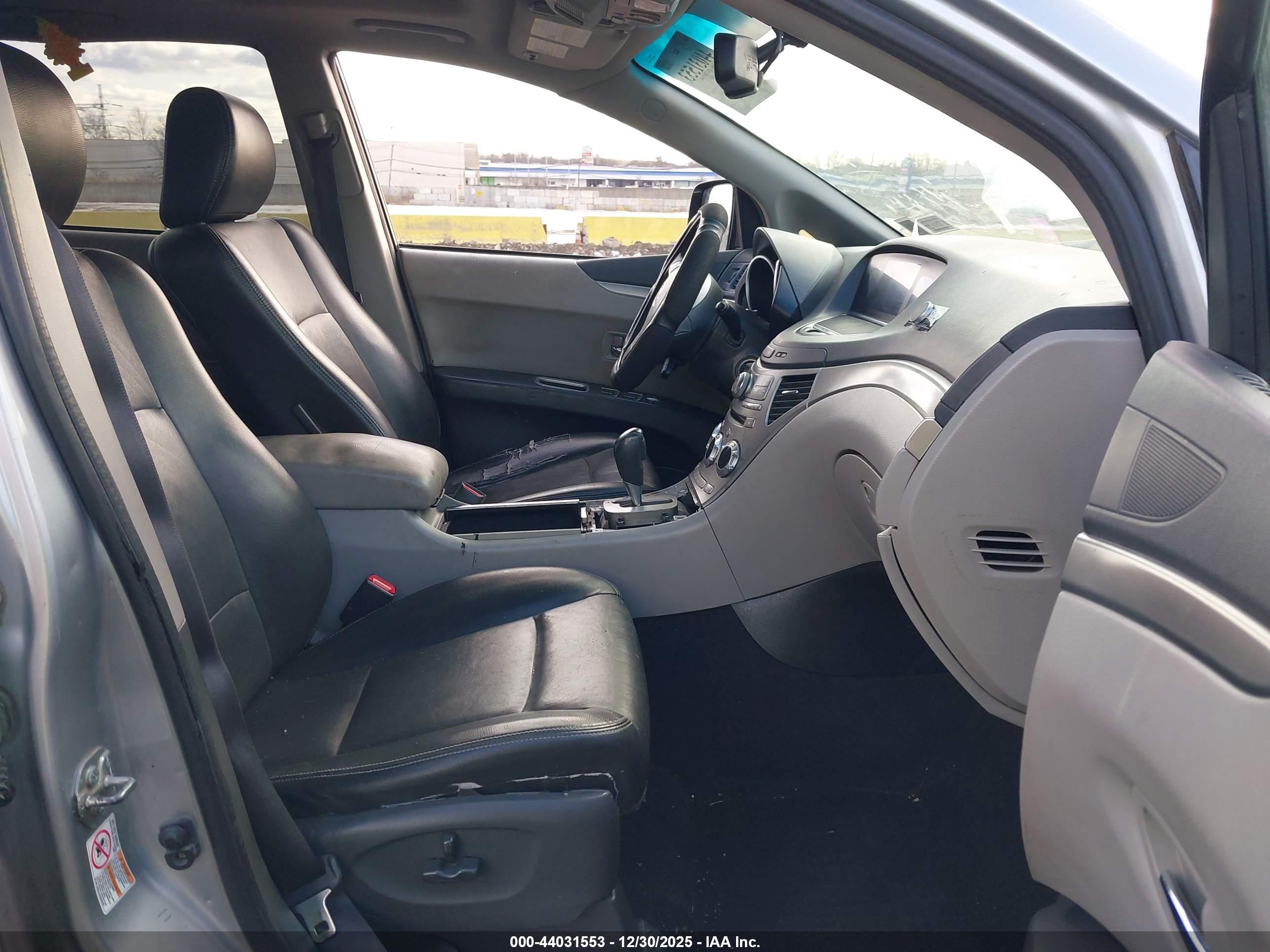 SUBARU TRIBECA image 5