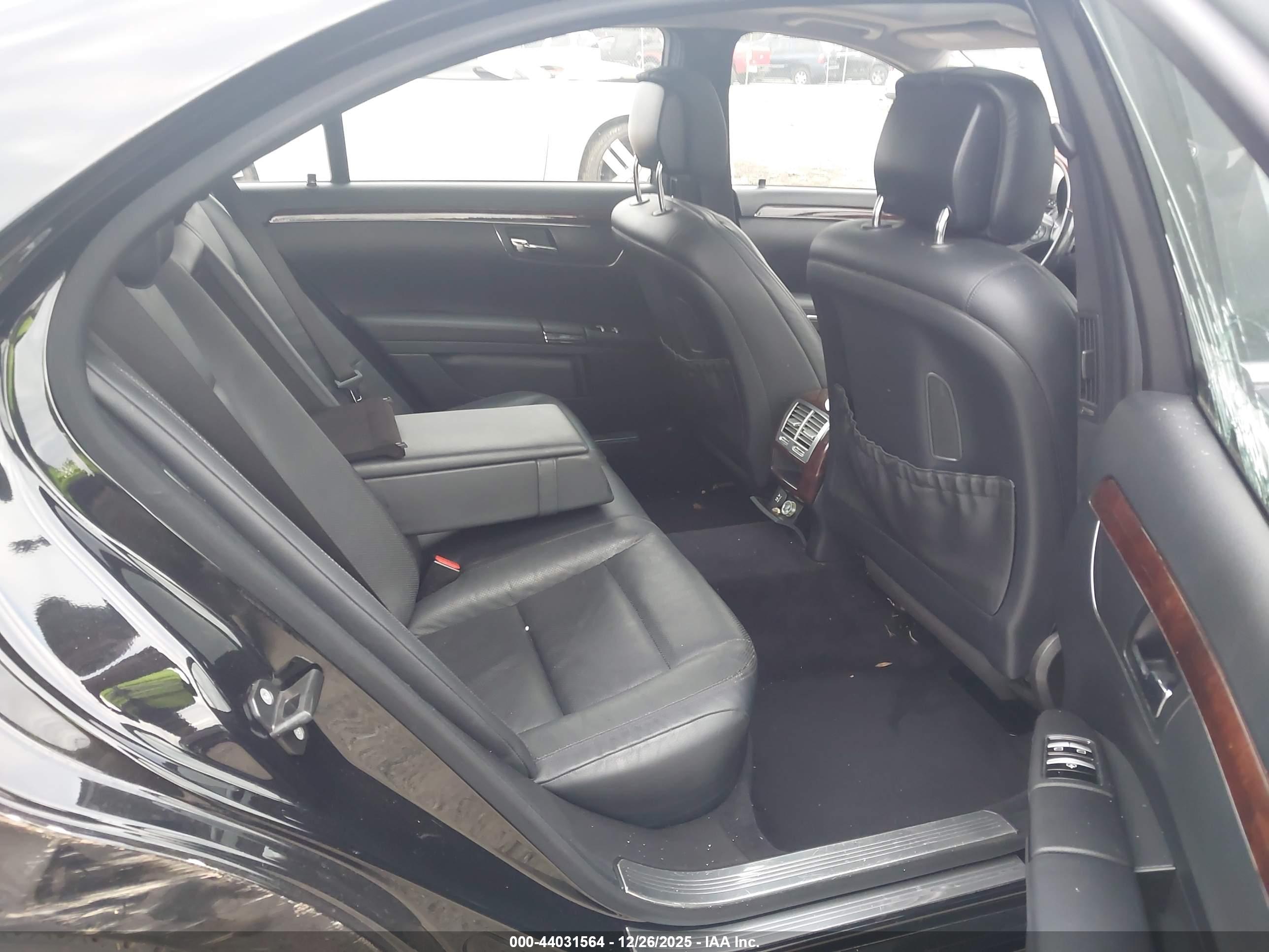 MERCEDES-BENZ S image 8