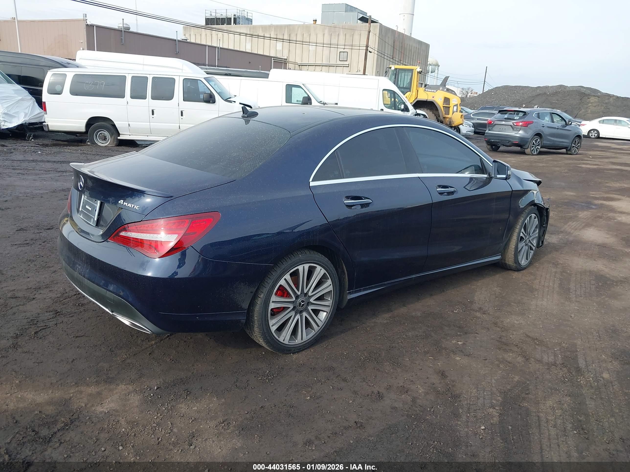 MERCEDES-BENZ CLA image 4