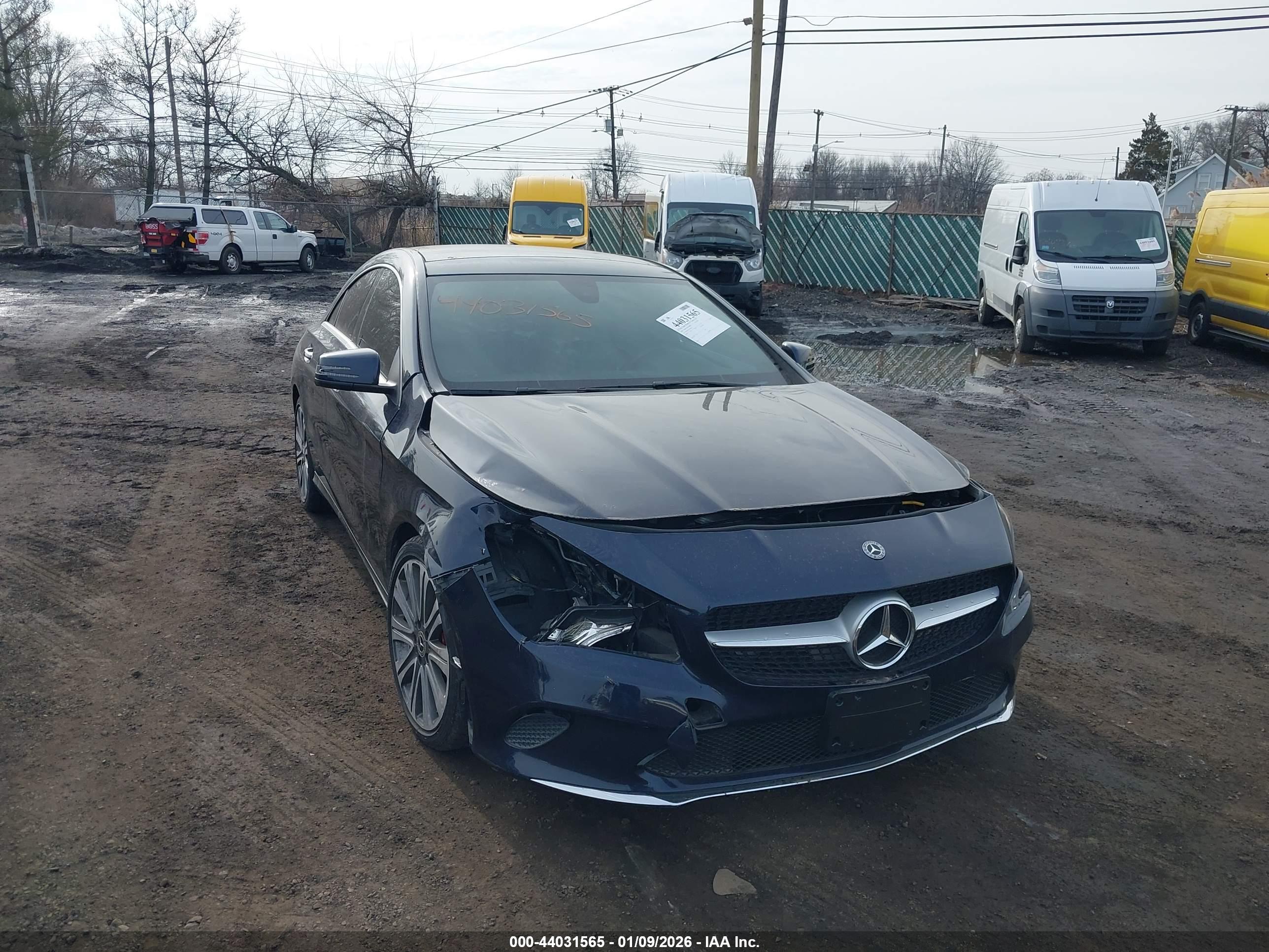 MERCEDES-BENZ CLA image 6