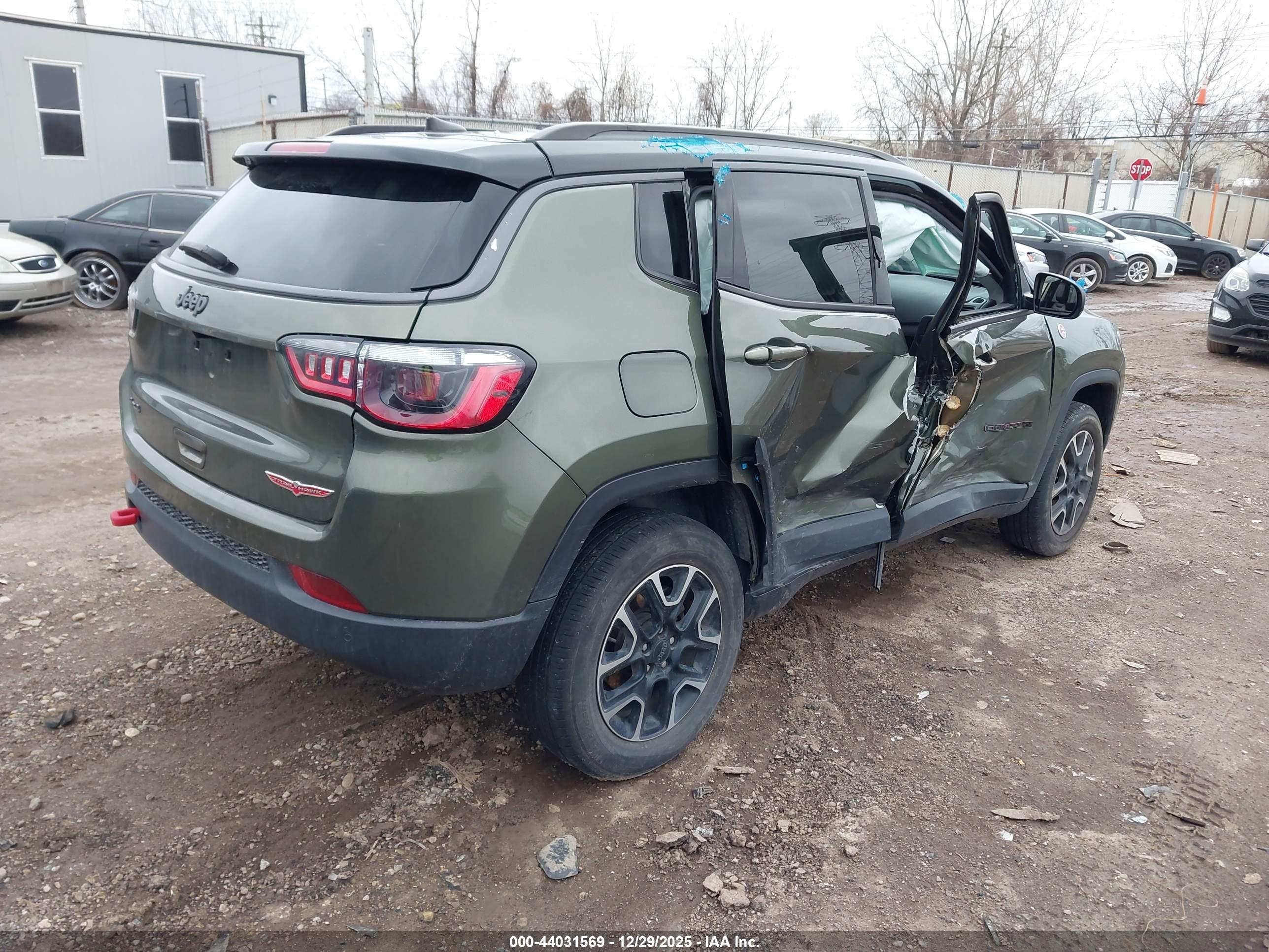 JEEP COMPASS image 4
