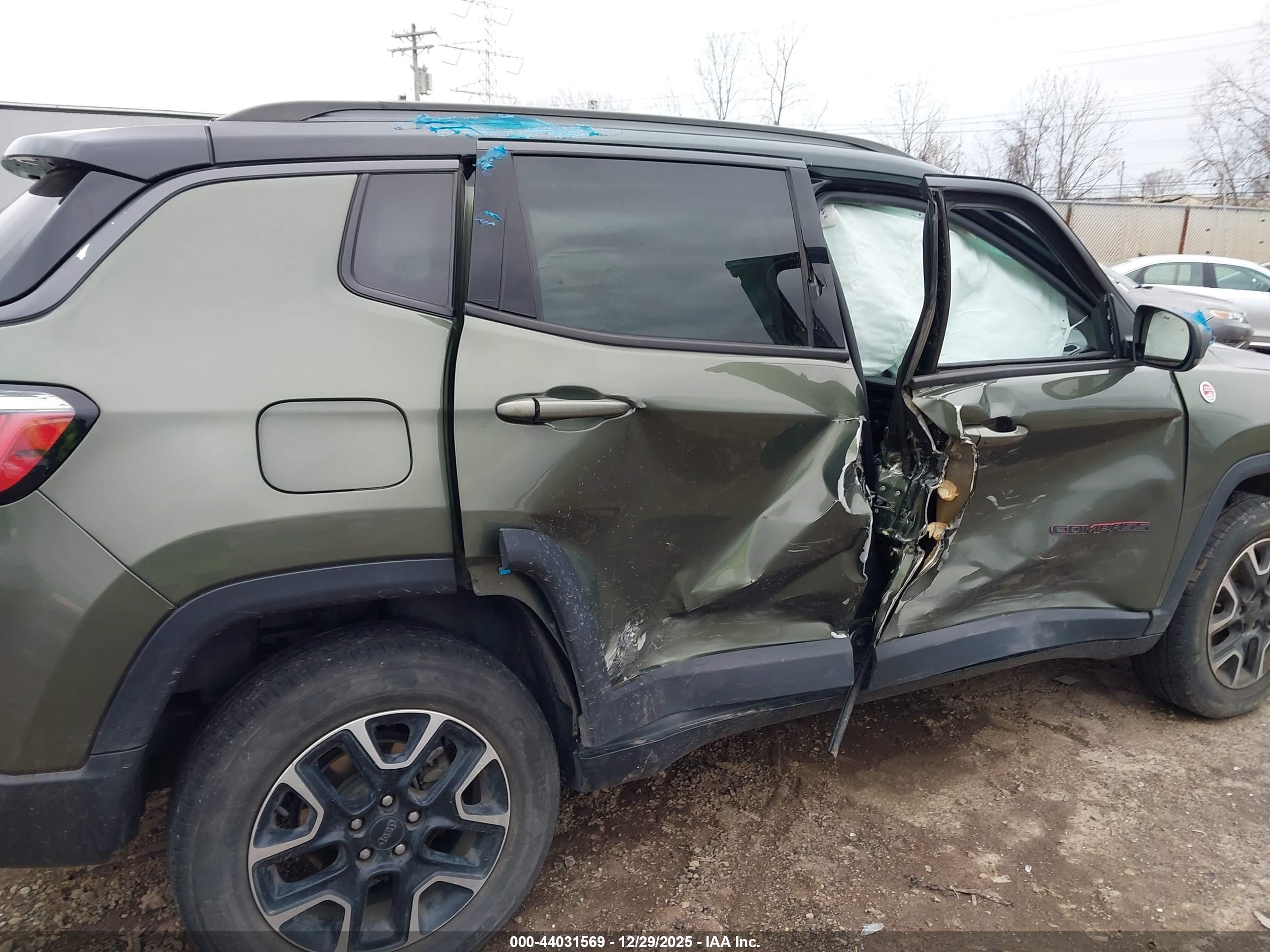 JEEP COMPASS image 6