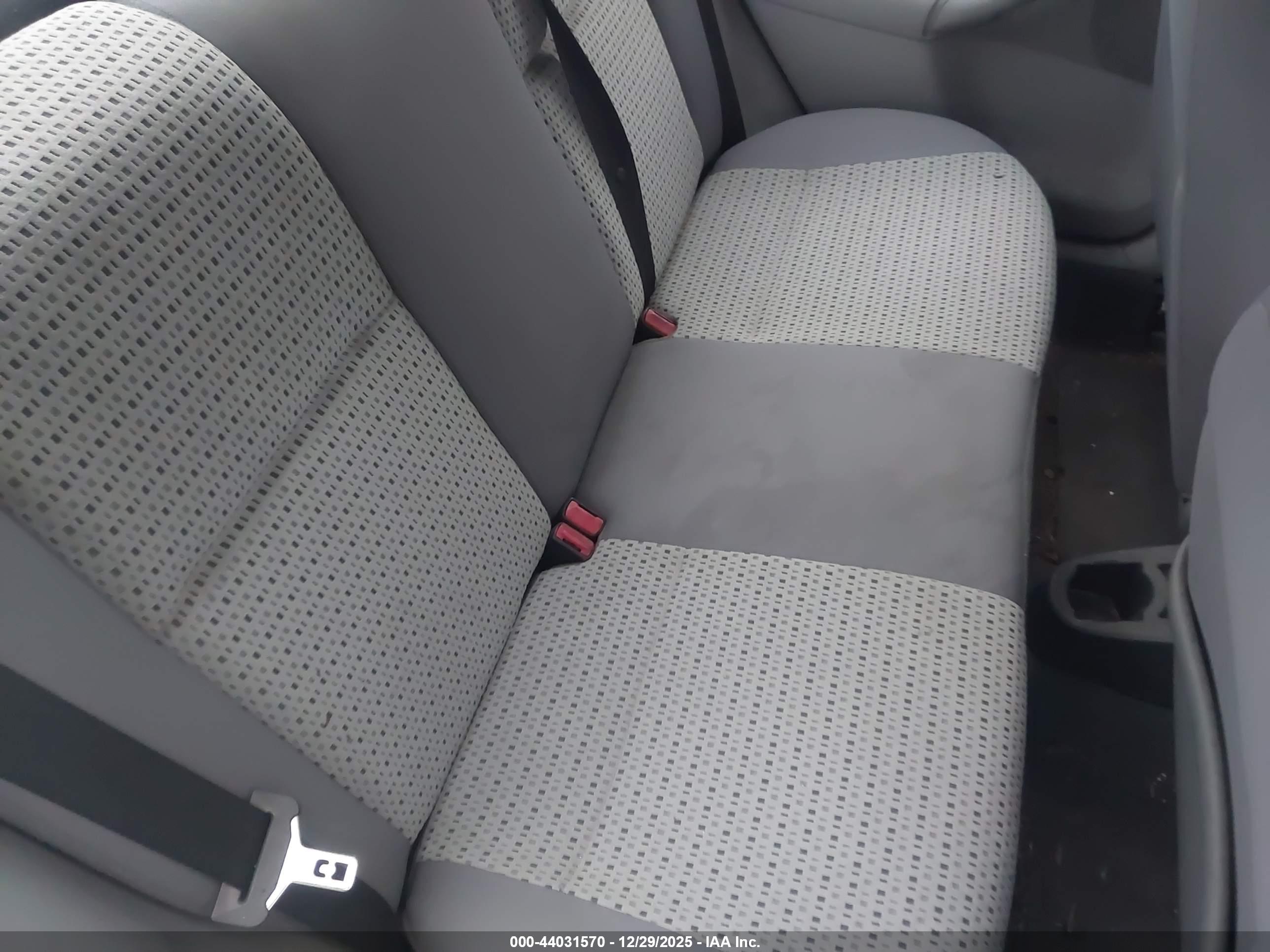 FORD FOCUS image 8