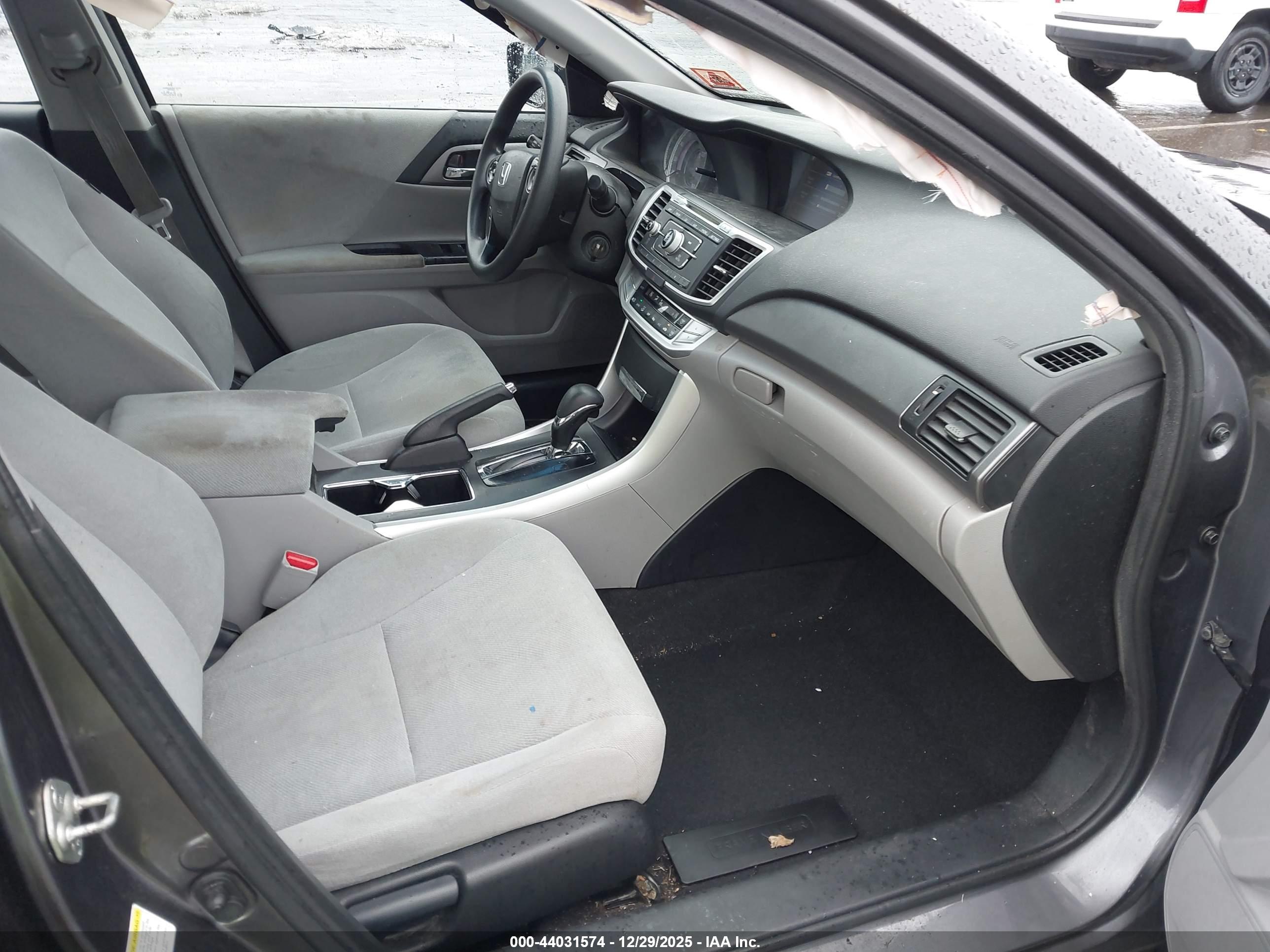 HONDA ACCORD image 5