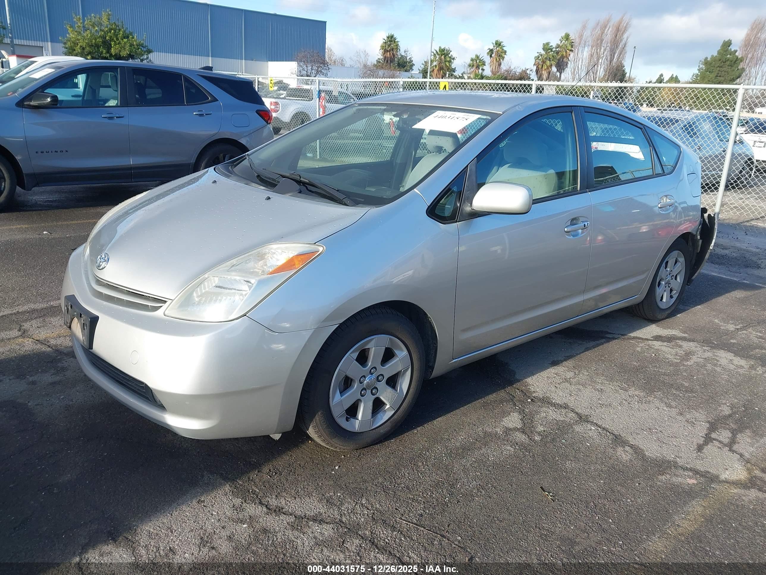TOYOTA PRIUS image 2