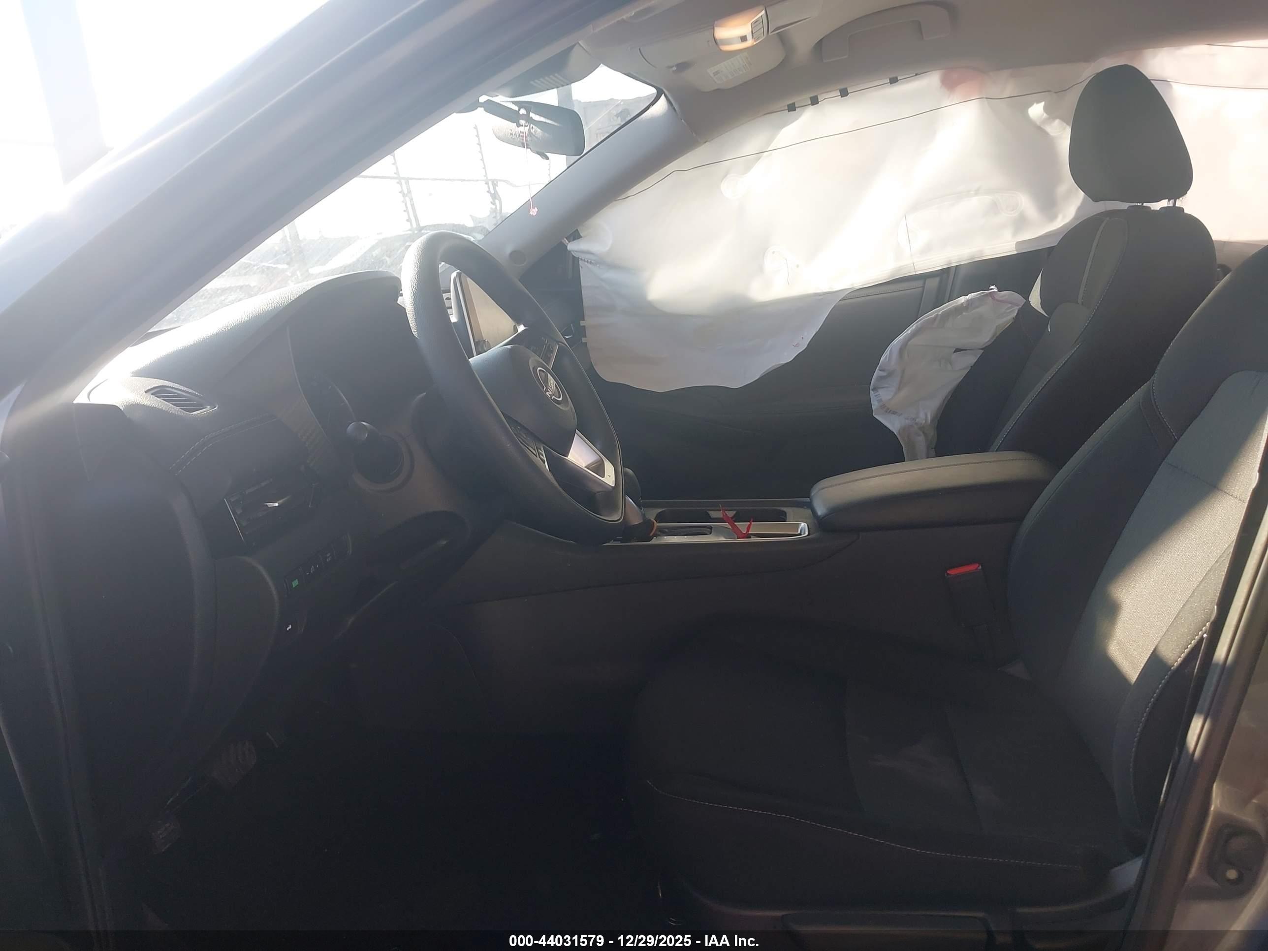 NISSAN SENTRA image 5