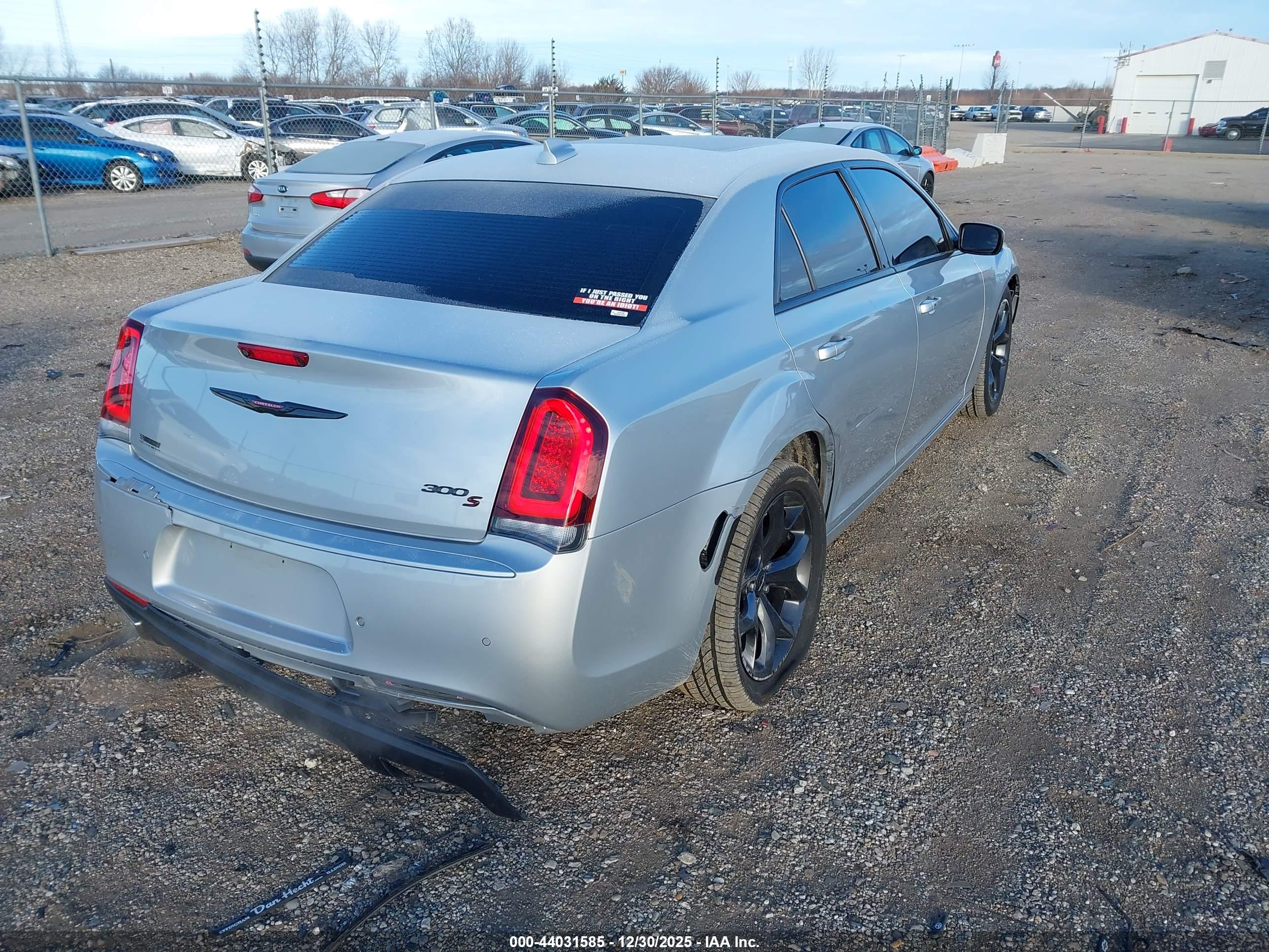 CHRYSLER 300 image 4