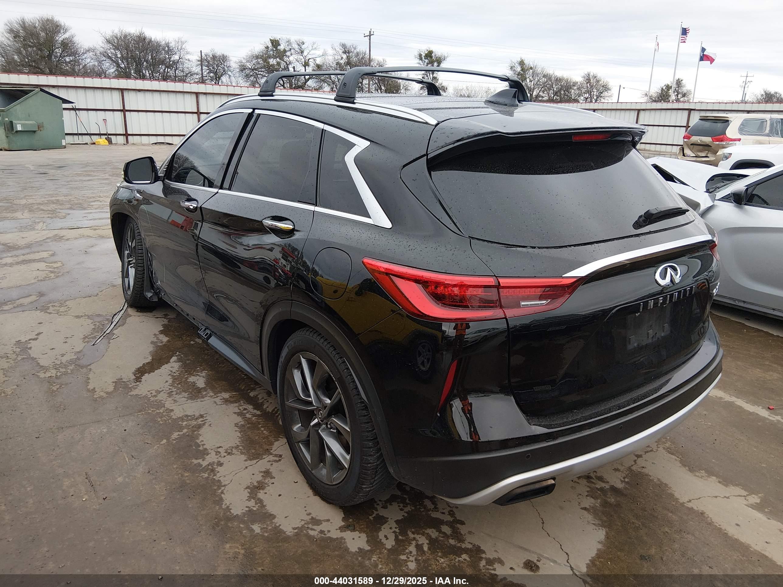 INFINITI QX50 image 3