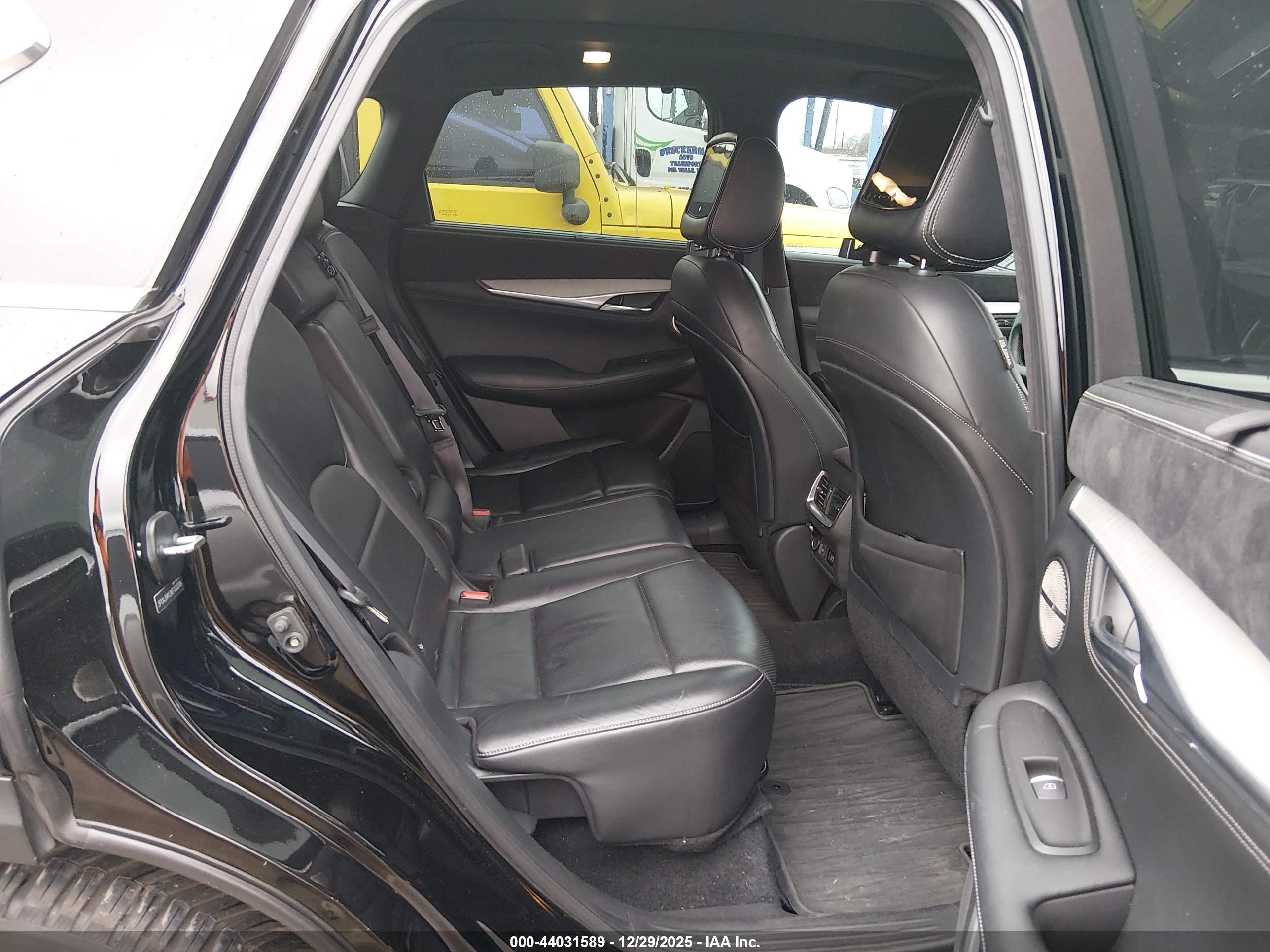 INFINITI QX50 image 8