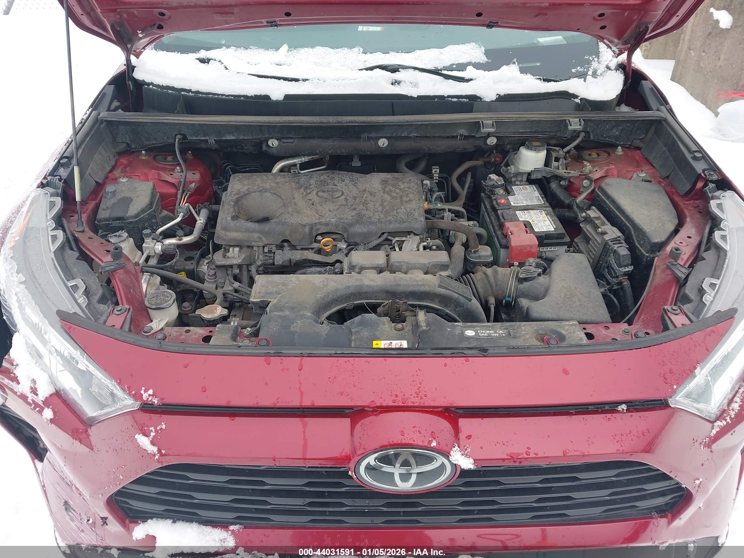 TOYOTA RAV4 image 10