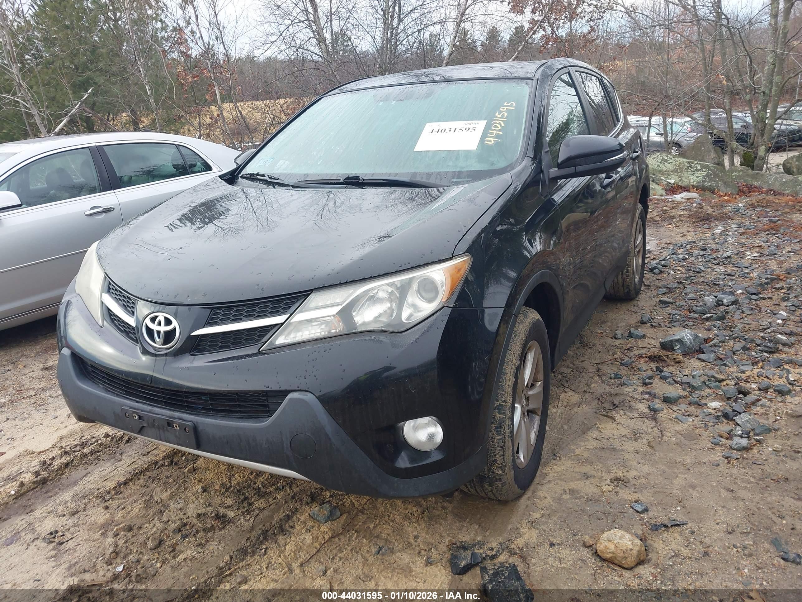 TOYOTA RAV4 image 2