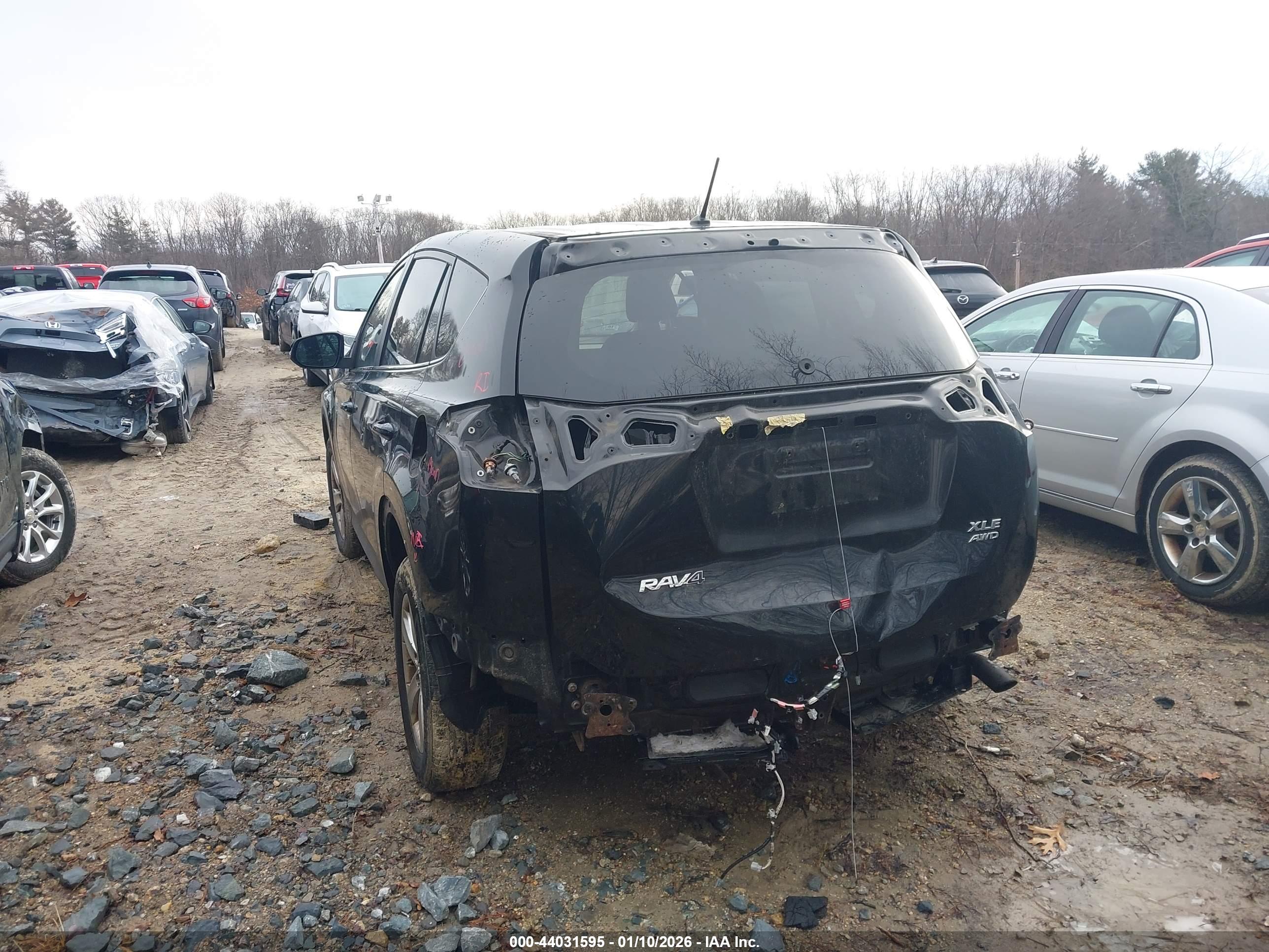 TOYOTA RAV4 image 3