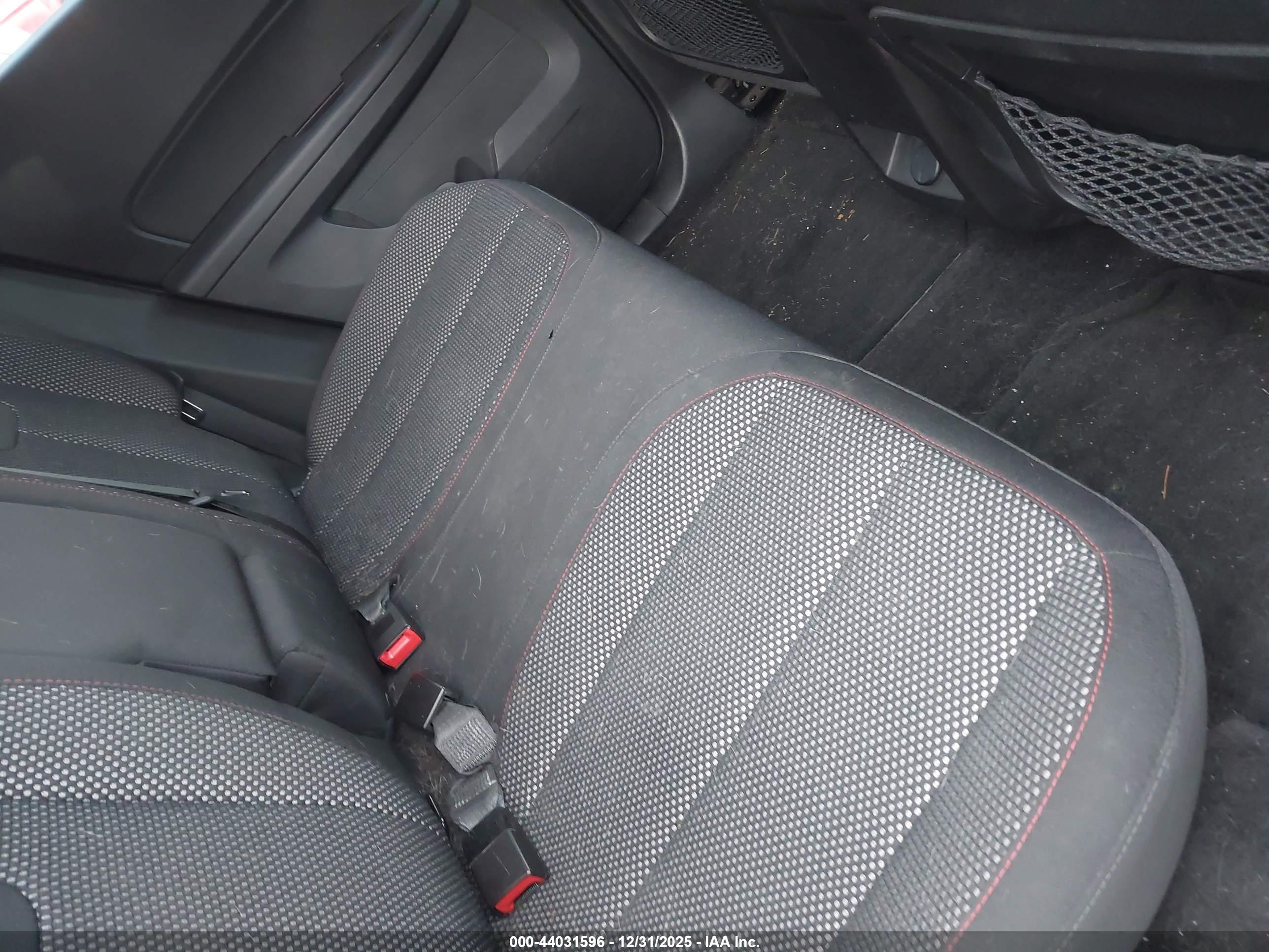 CHEVROLET EQUINOX image 8